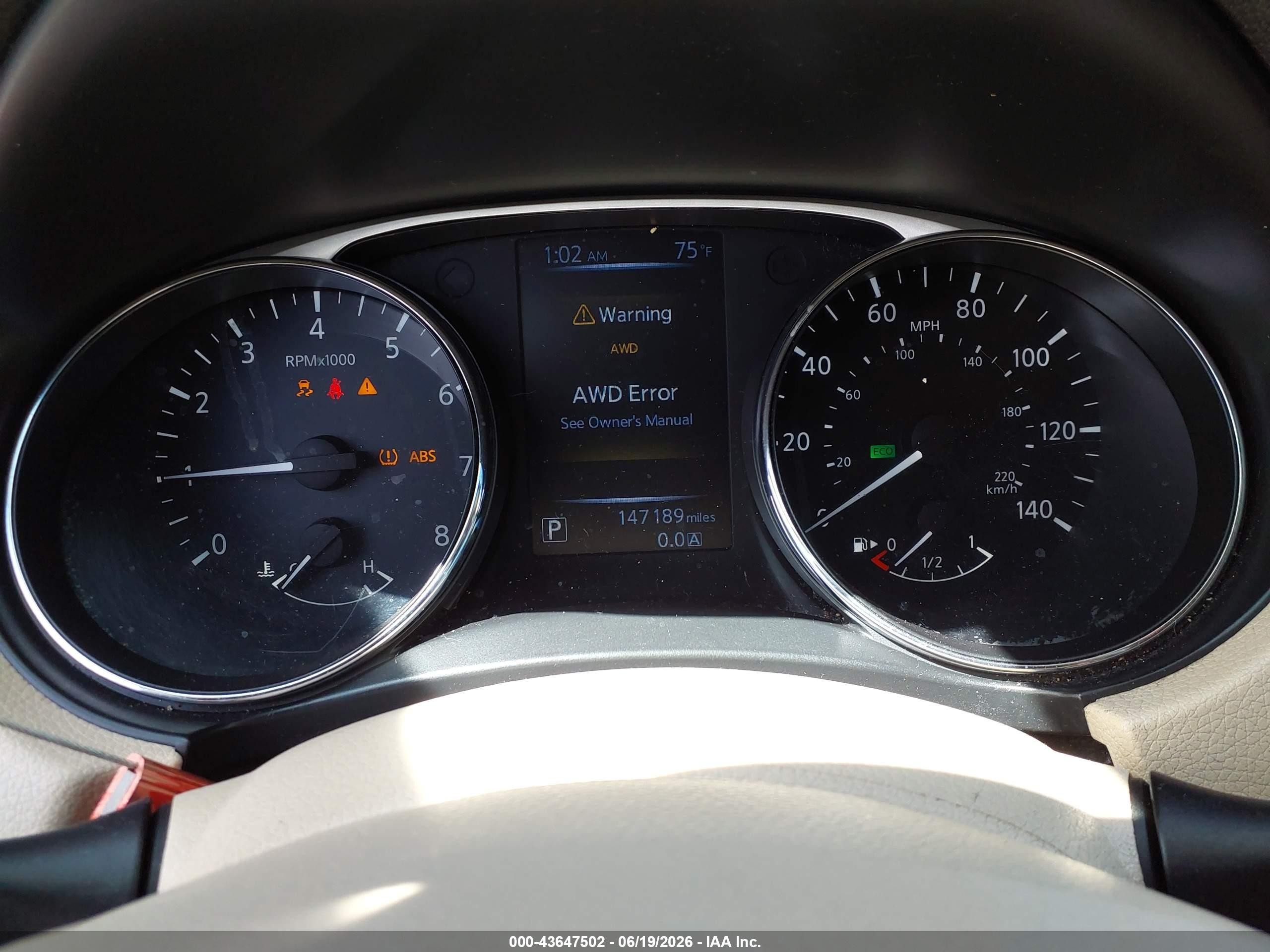2015 Nissan Rogue Sv Белый vin: 5N1AT2MV9FC822330
