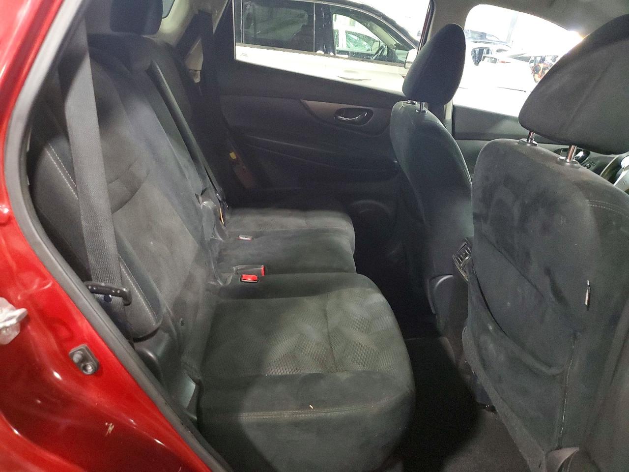 2015 Nissan Rogue Sv Red vin: 5N1AT2MV9FC838558