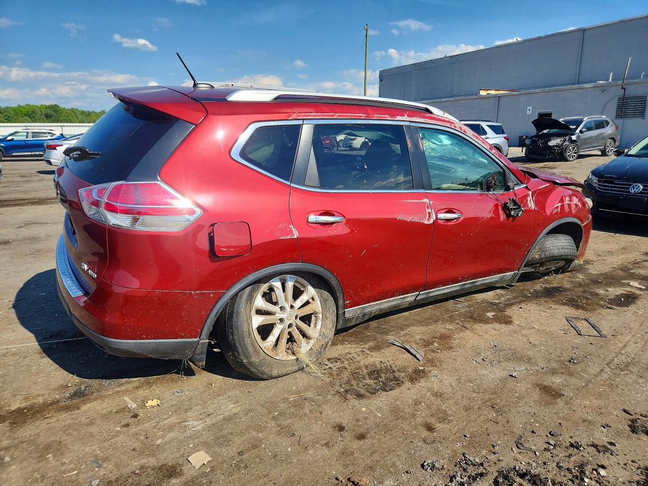2015 Nissan Rogue Sv Red vin: 5N1AT2MV9FC839533
