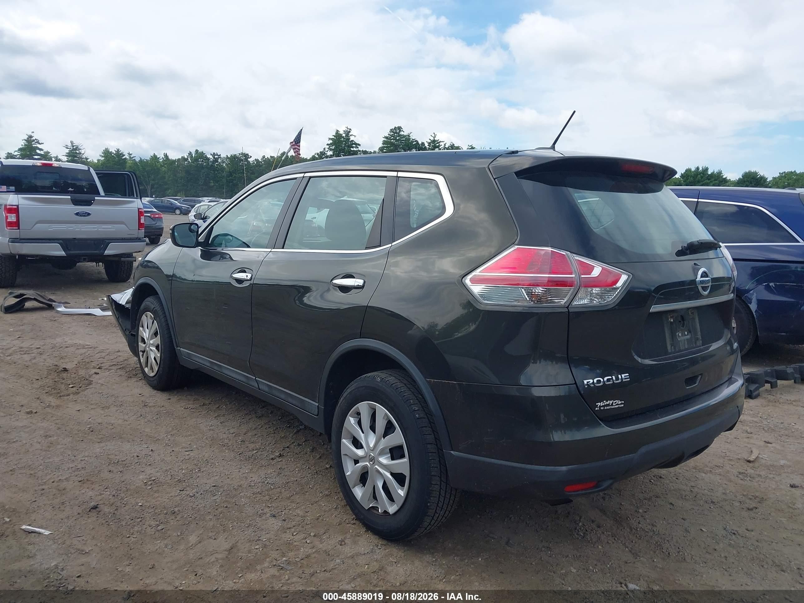 2015 Nissan Rogue S Green vin: 5N1AT2MV9FC869129