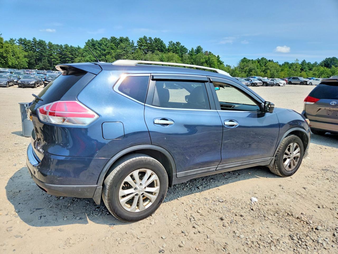 2015 Nissan Rogue Sv Blue vin: 5N1AT2MV9FC876727