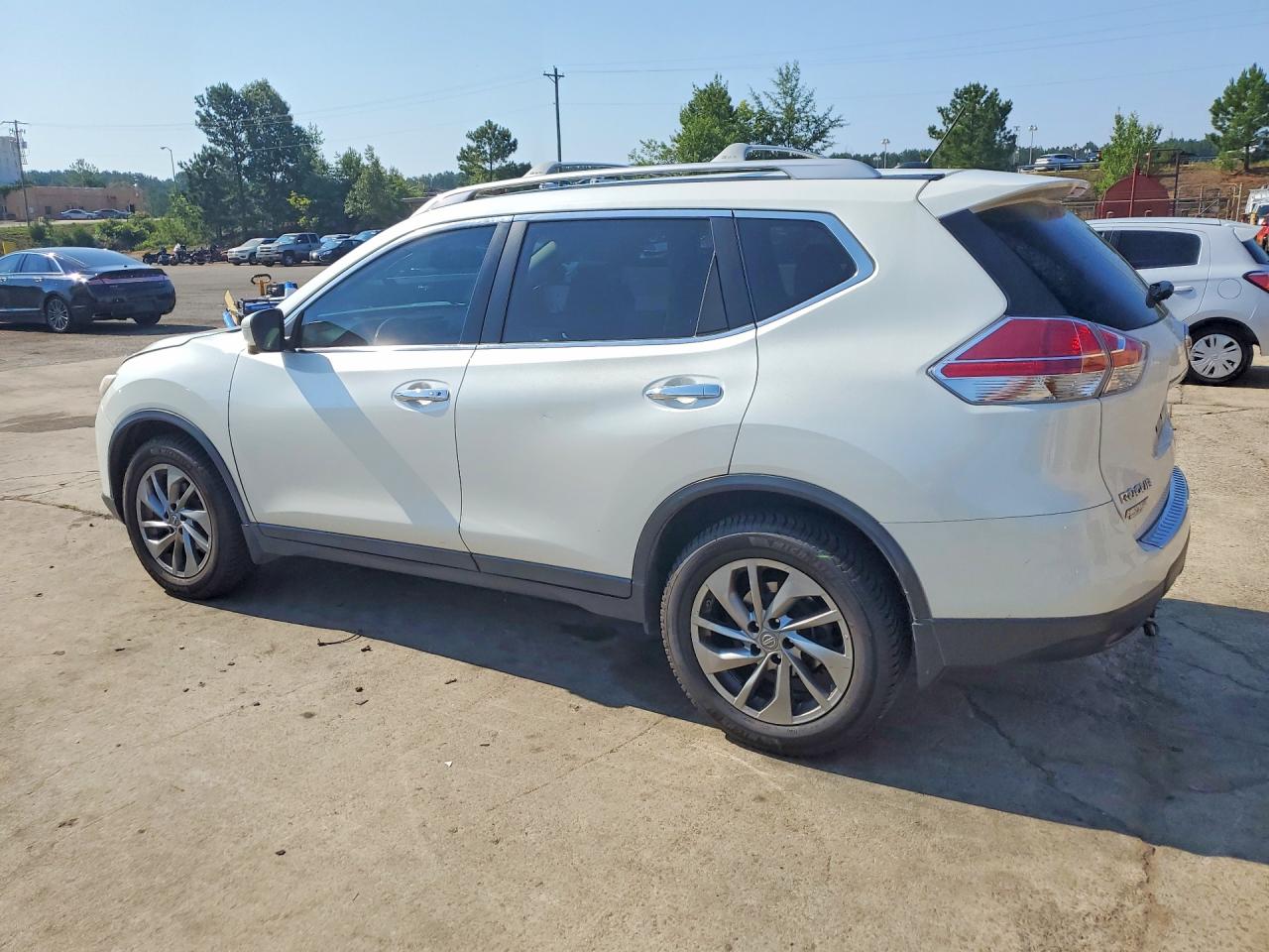 2015 Nissan Rogue Sl Белый vin: 5N1AT2MV9FC894628