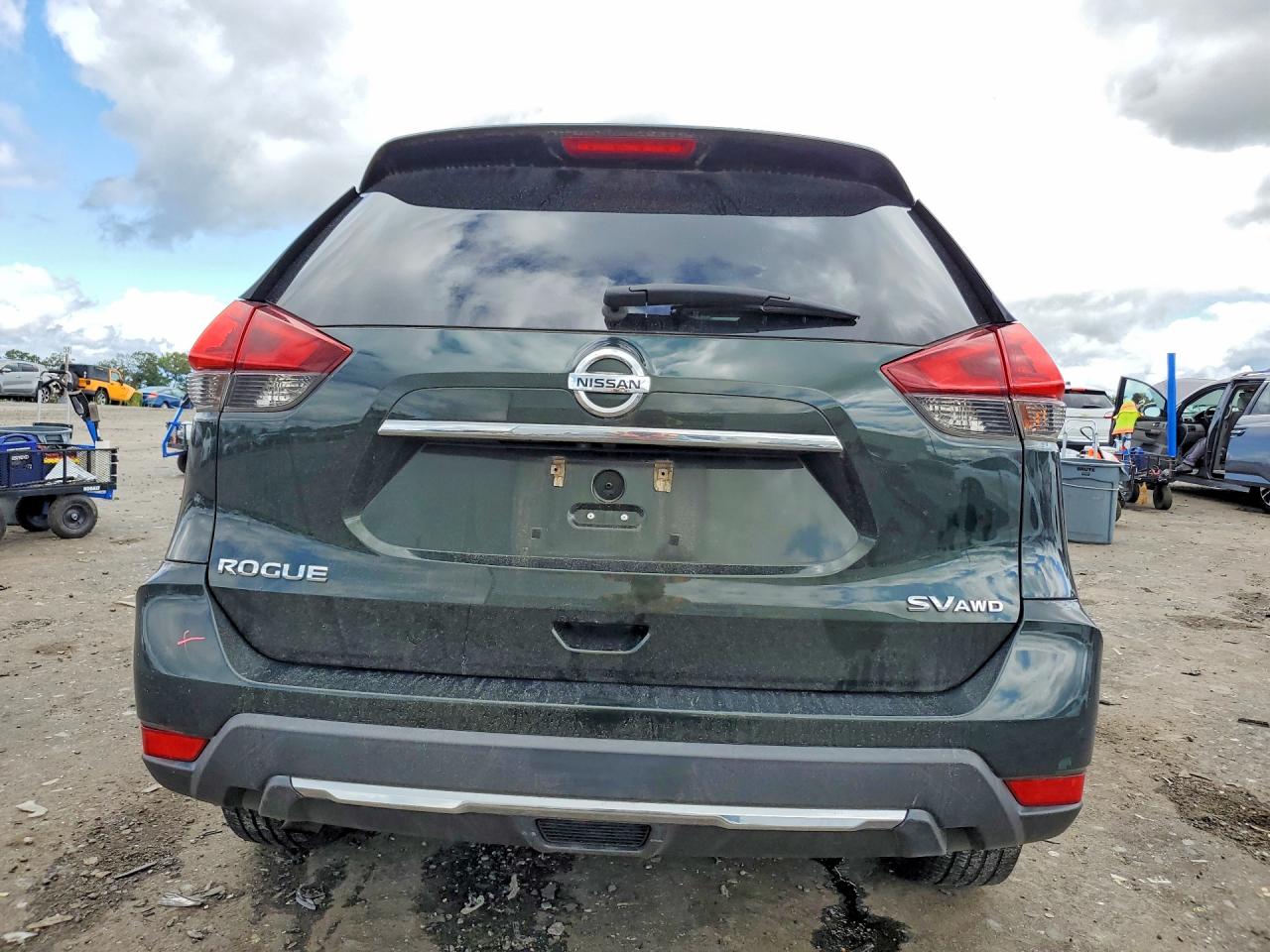 2018 Nissan Rogue Sv Green vin: 5N1AT2MV9JC704626