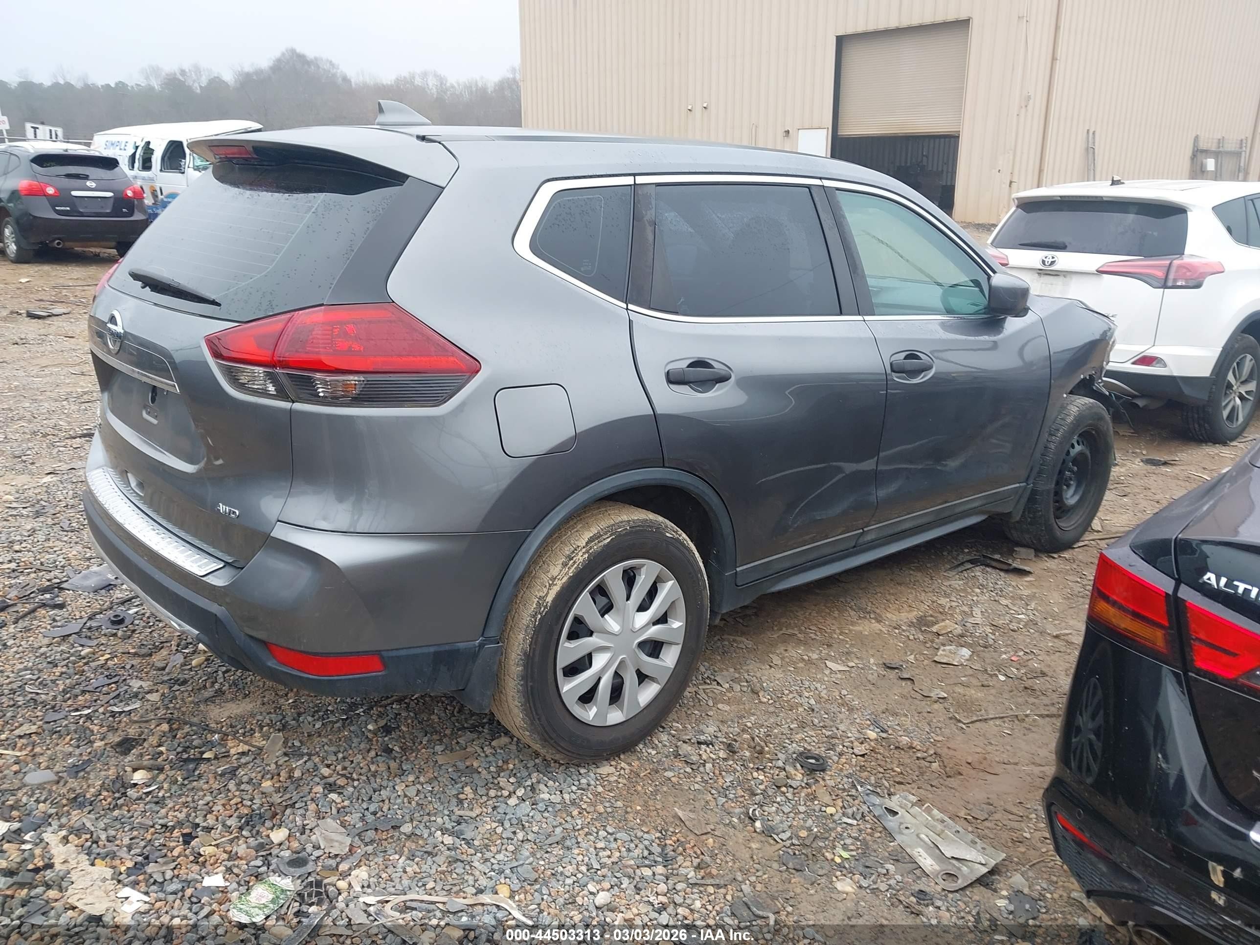 2018 Nissan Rogue S Gray vin: 5N1AT2MV9JC770853