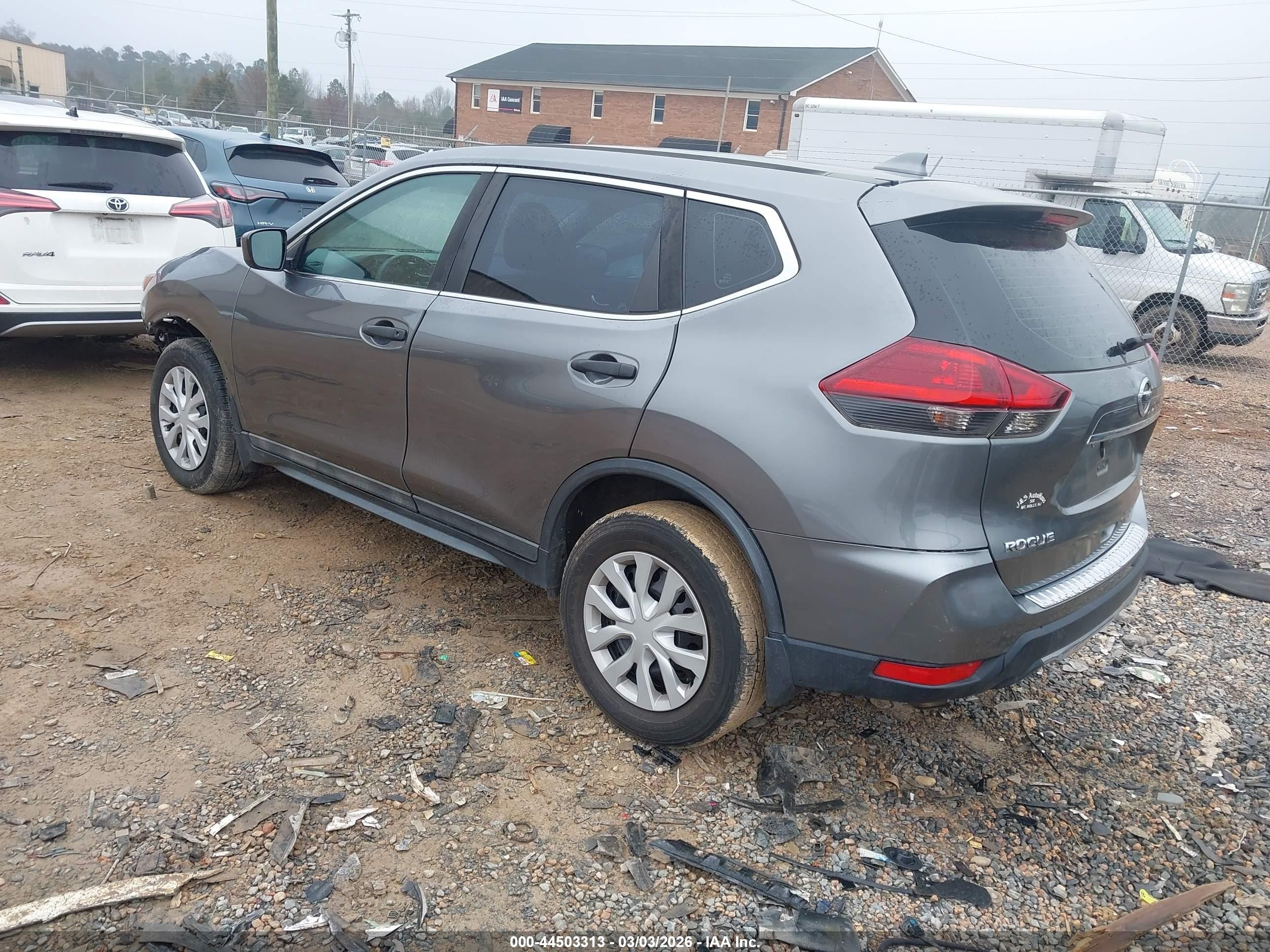 2018 Nissan Rogue S Gray vin: 5N1AT2MV9JC770853