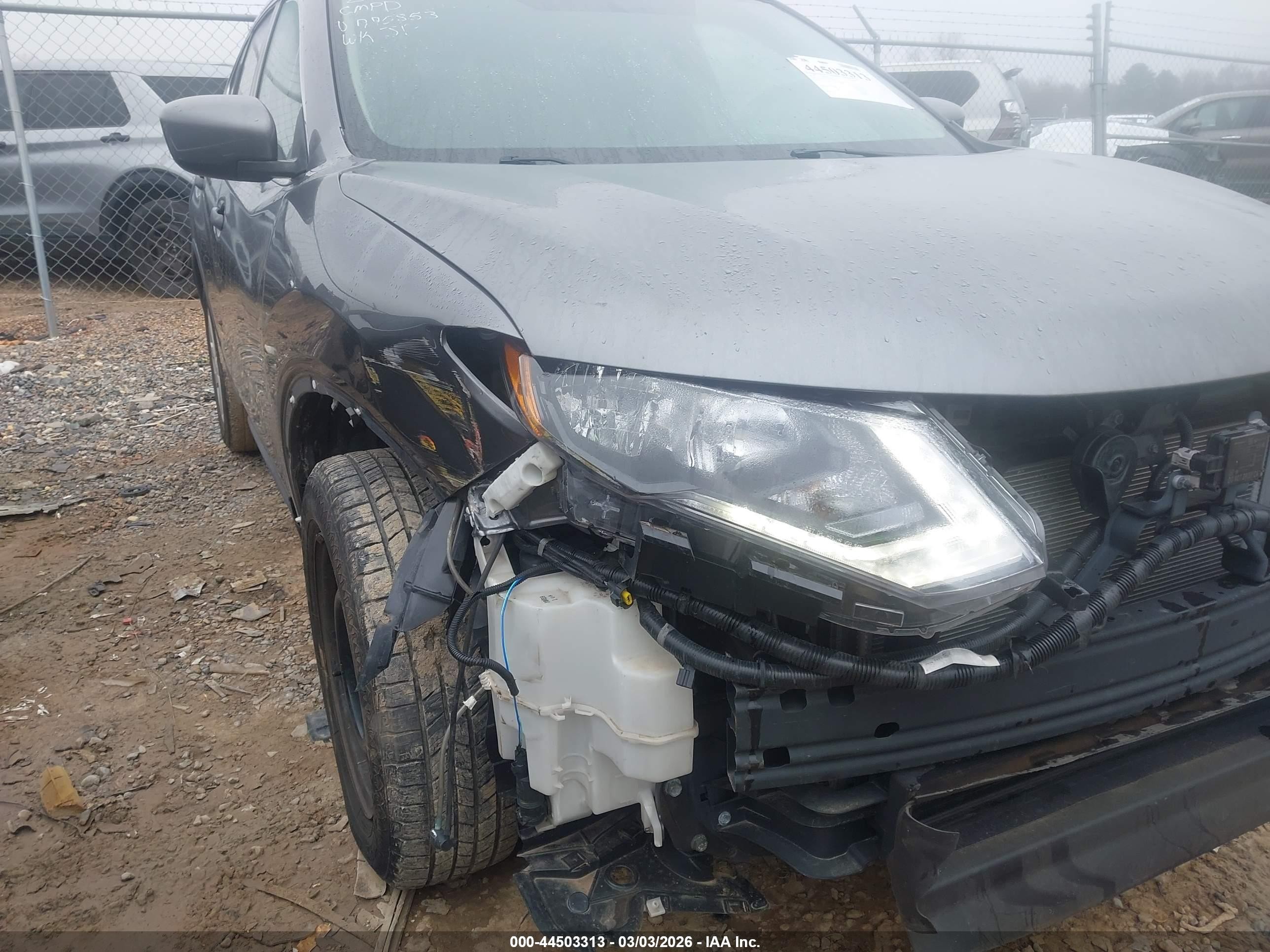 2018 Nissan Rogue S Gray vin: 5N1AT2MV9JC770853
