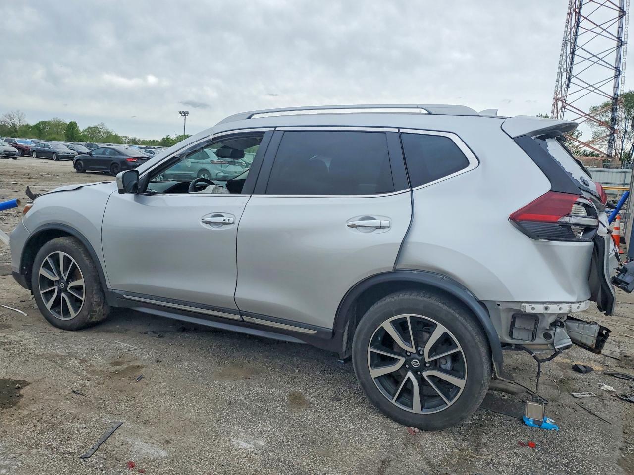 2019 Nissan Rogue Silver vin: 5N1AT2MV9KC823407