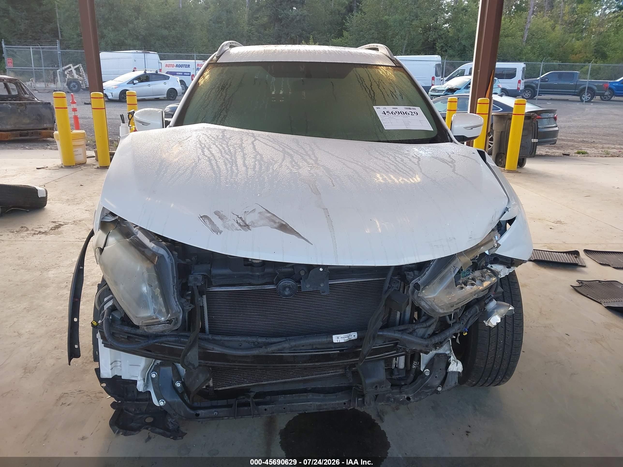 2014 Nissan Rogue Sv White vin: 5N1AT2MVXEC754747