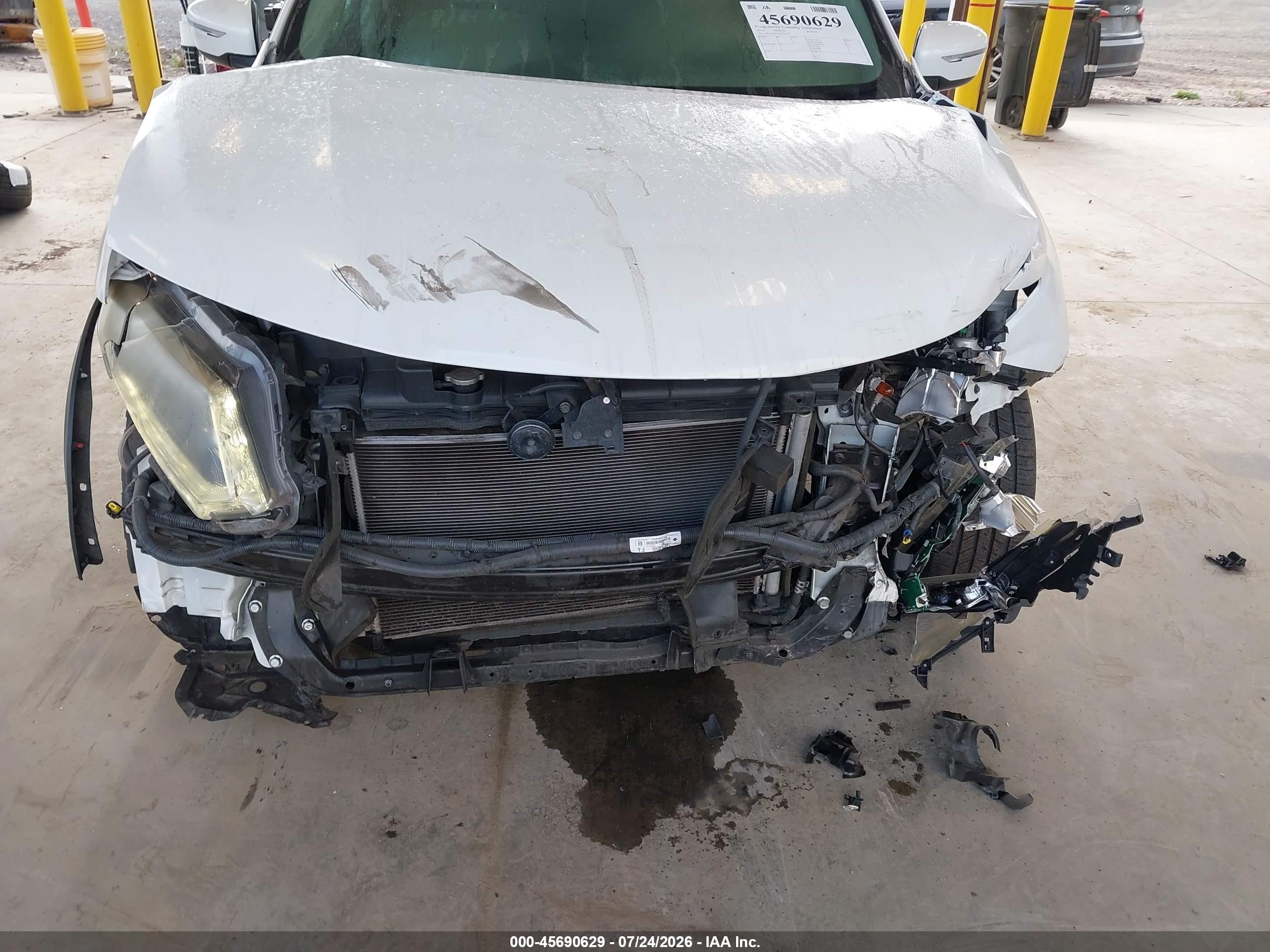 2014 Nissan Rogue Sv White vin: 5N1AT2MVXEC754747