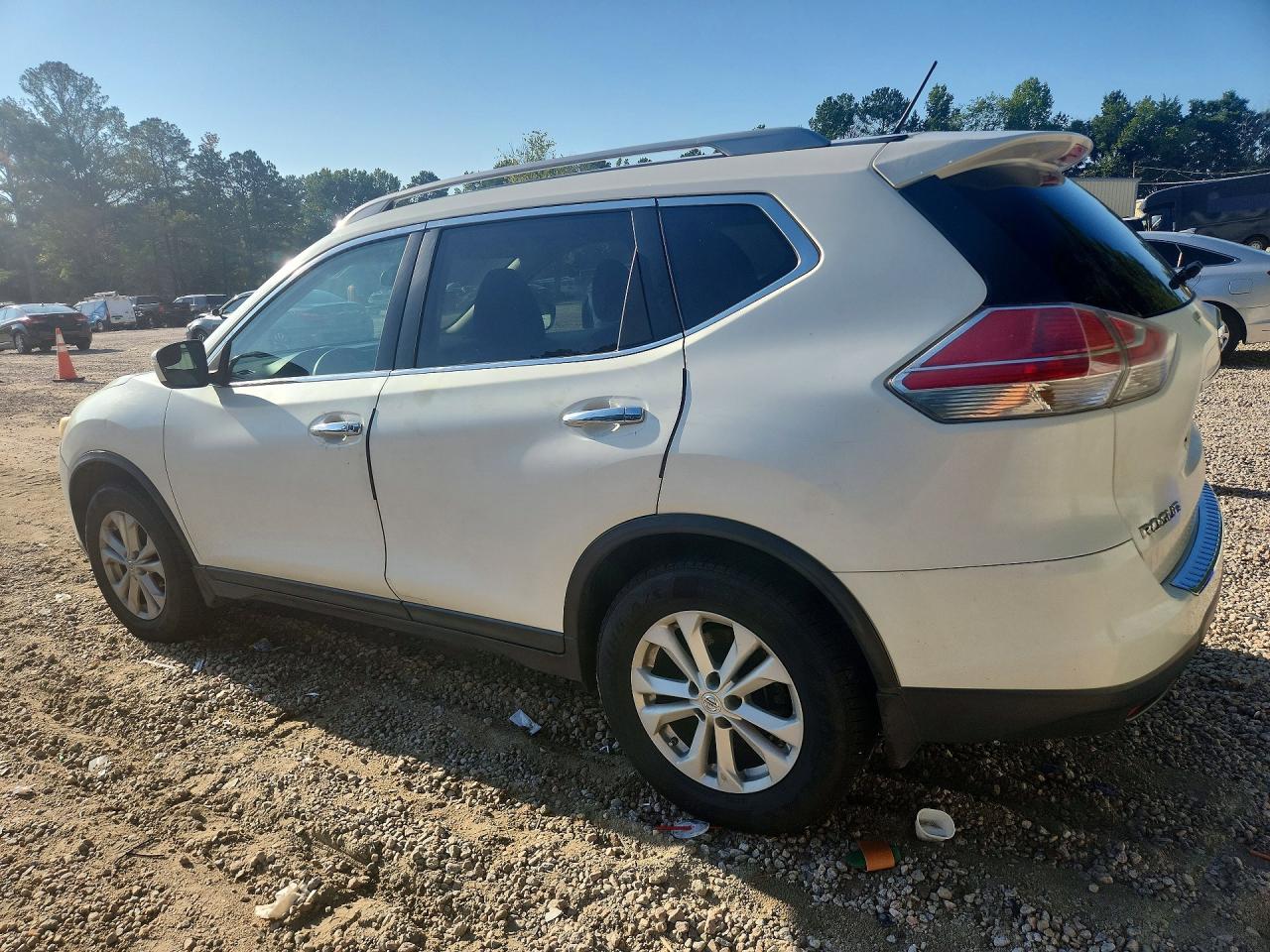 2014 Nissan Rogue Sv White vin: 5N1AT2MVXEC762993