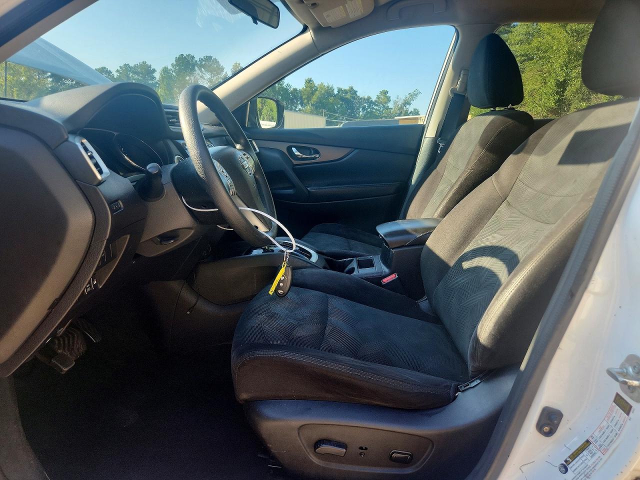 2014 Nissan Rogue Sv White vin: 5N1AT2MVXEC762993