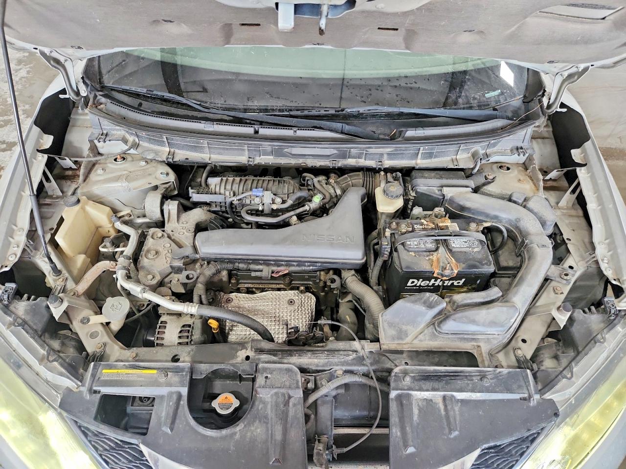 2014 Nissan Rogue S Silver vin: 5N1AT2MVXEC768471