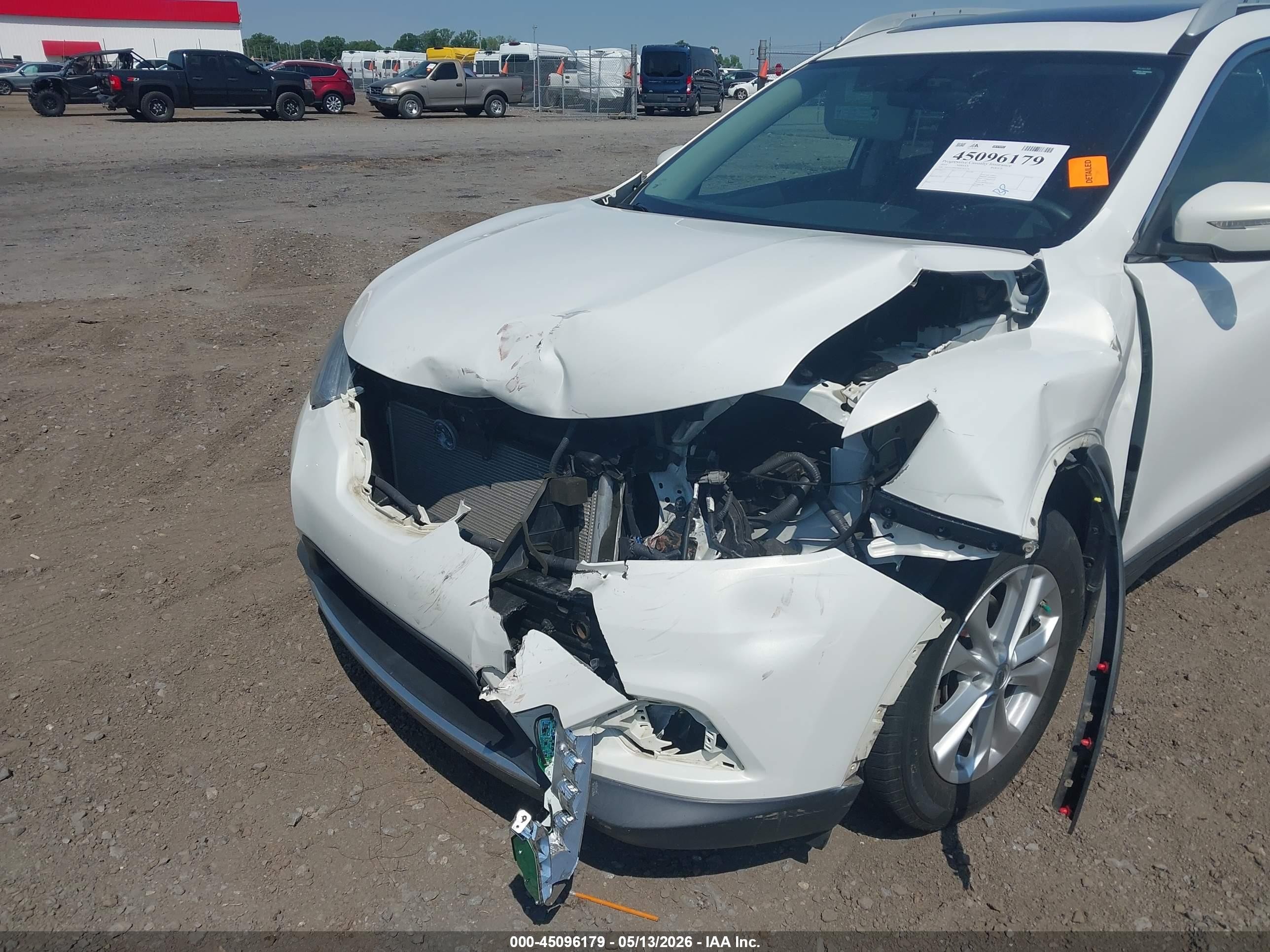 2014 Nissan Rogue Sv White vin: 5N1AT2MVXEC783276
