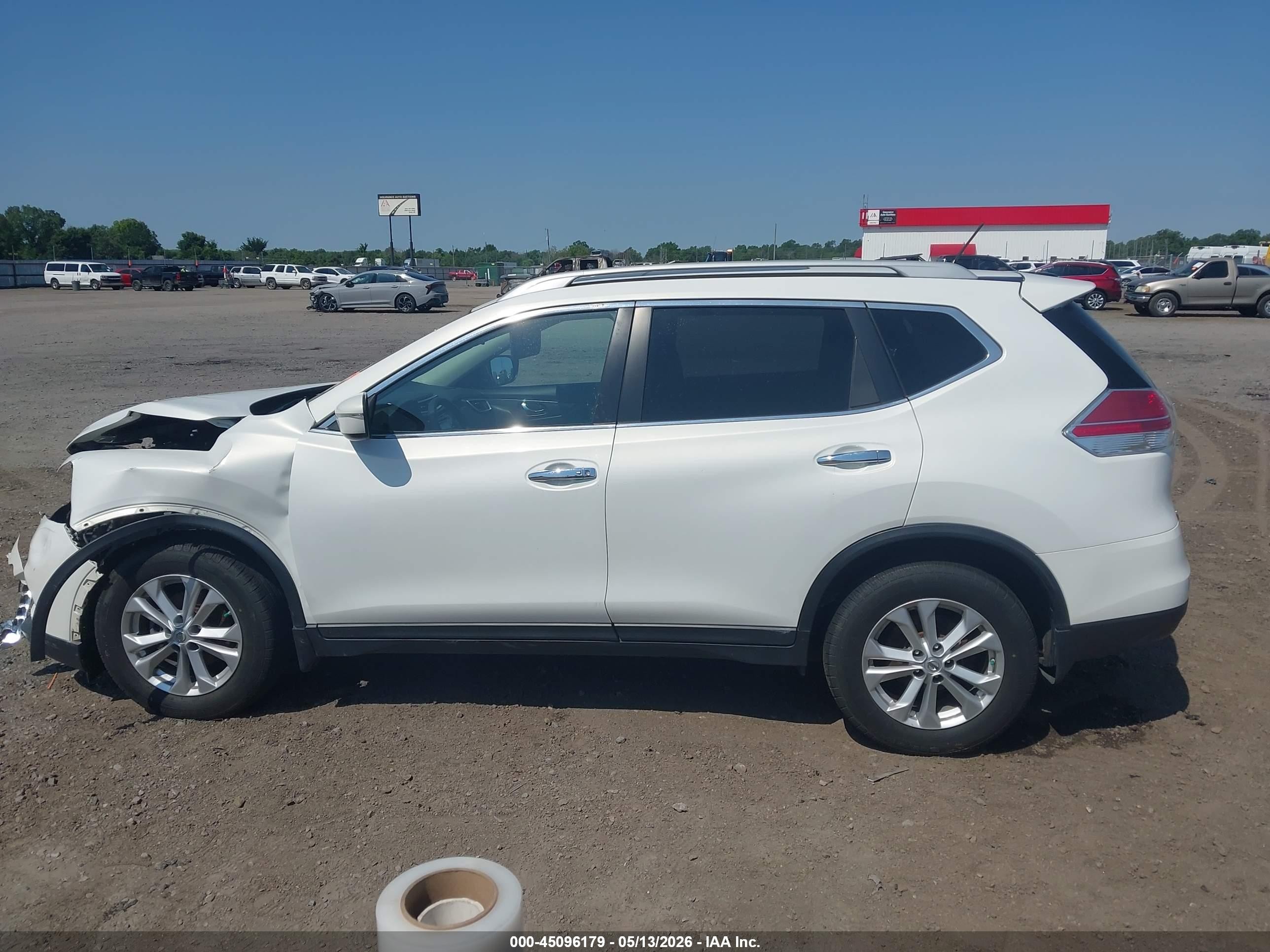2014 Nissan Rogue Sv White vin: 5N1AT2MVXEC783276