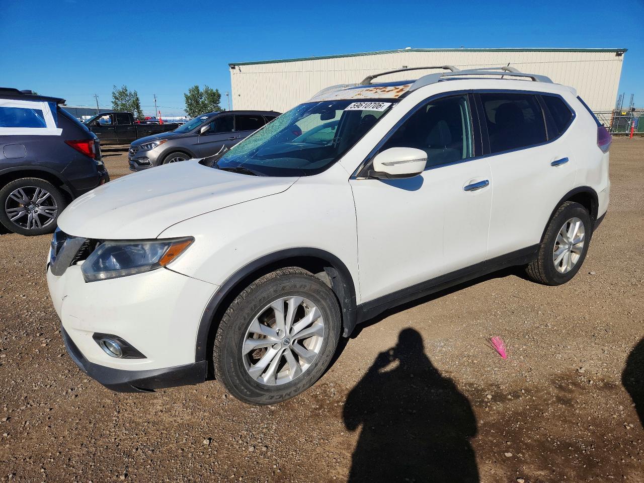 2014 Nissan Rogue S White vin: 5N1AT2MVXEC820827