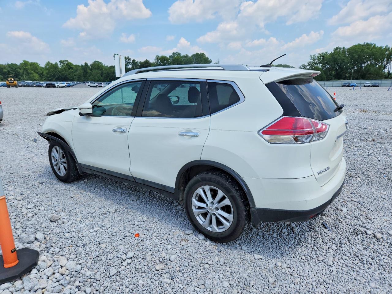 2015 Nissan Rogue Sv White vin: 5N1AT2MVXFC756273
