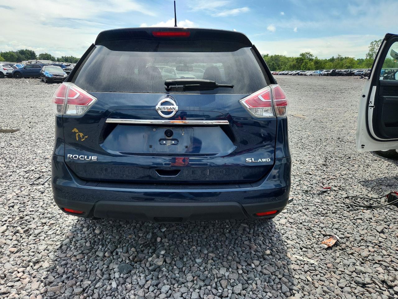 2015 Nissan Rogue Sl Blue vin: 5N1AT2MVXFC769475