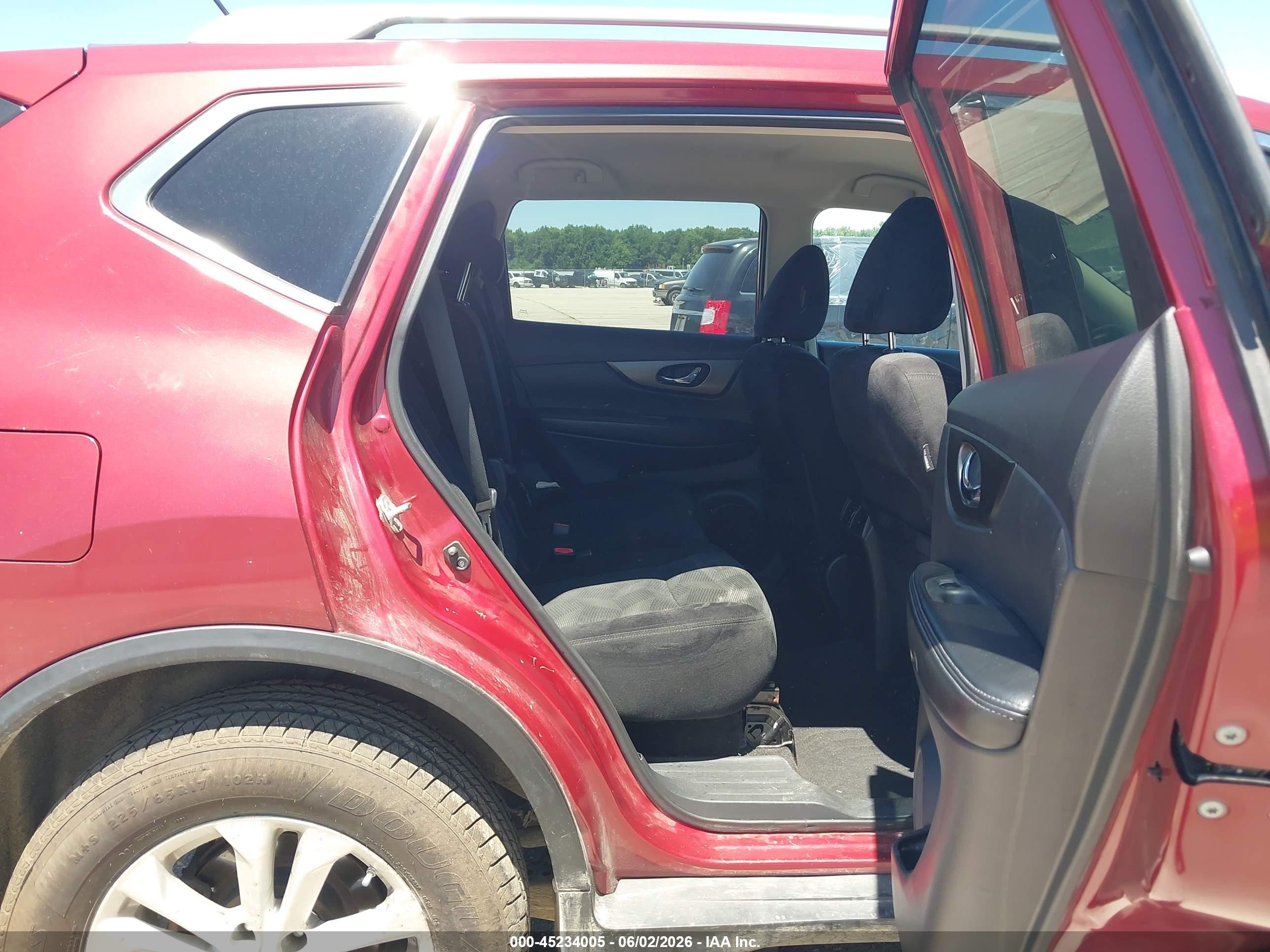 2015 Nissan Rogue Sv Red vin: 5N1AT2MVXFC770495
