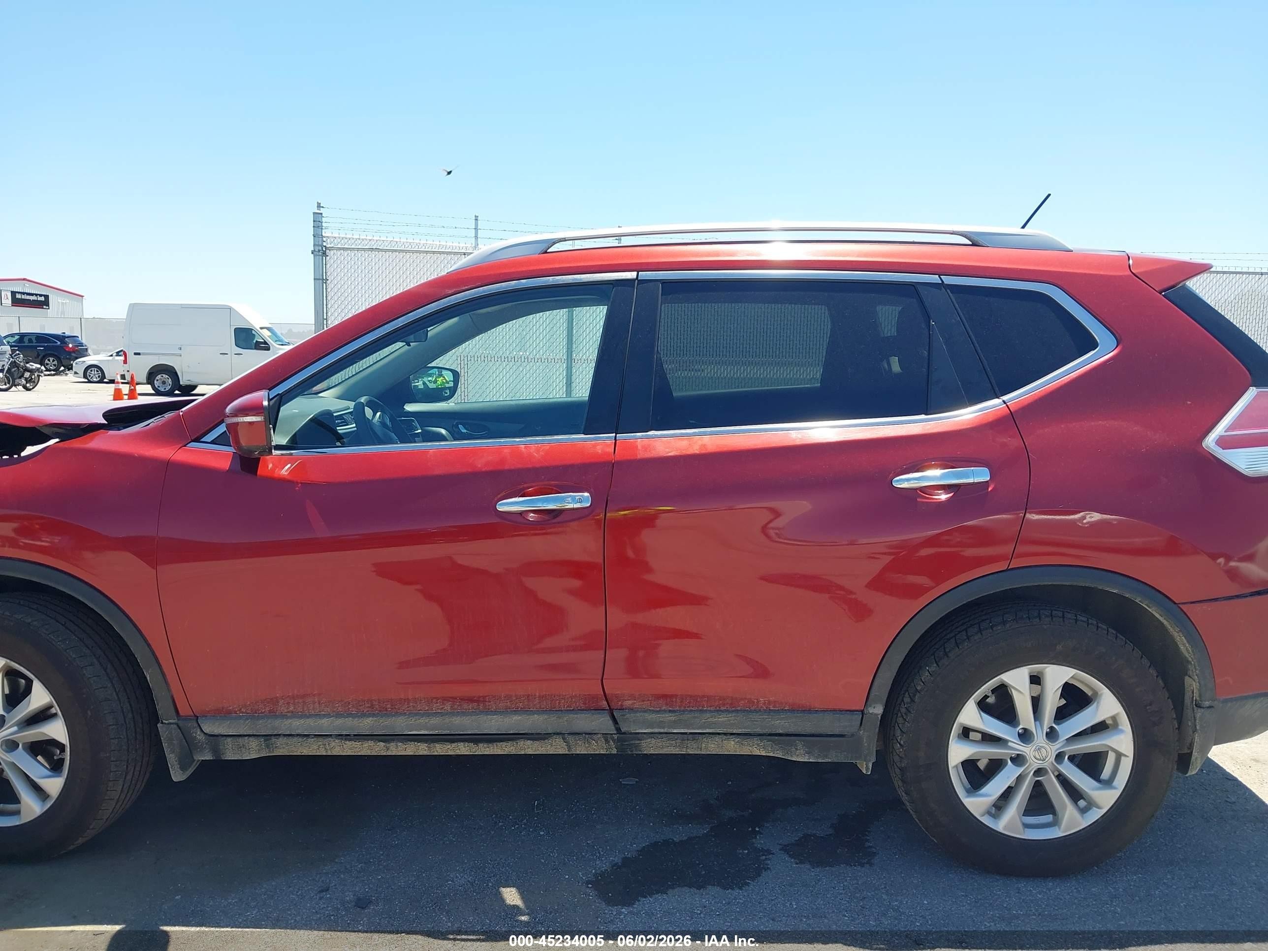 2015 Nissan Rogue Sv Red vin: 5N1AT2MVXFC770495