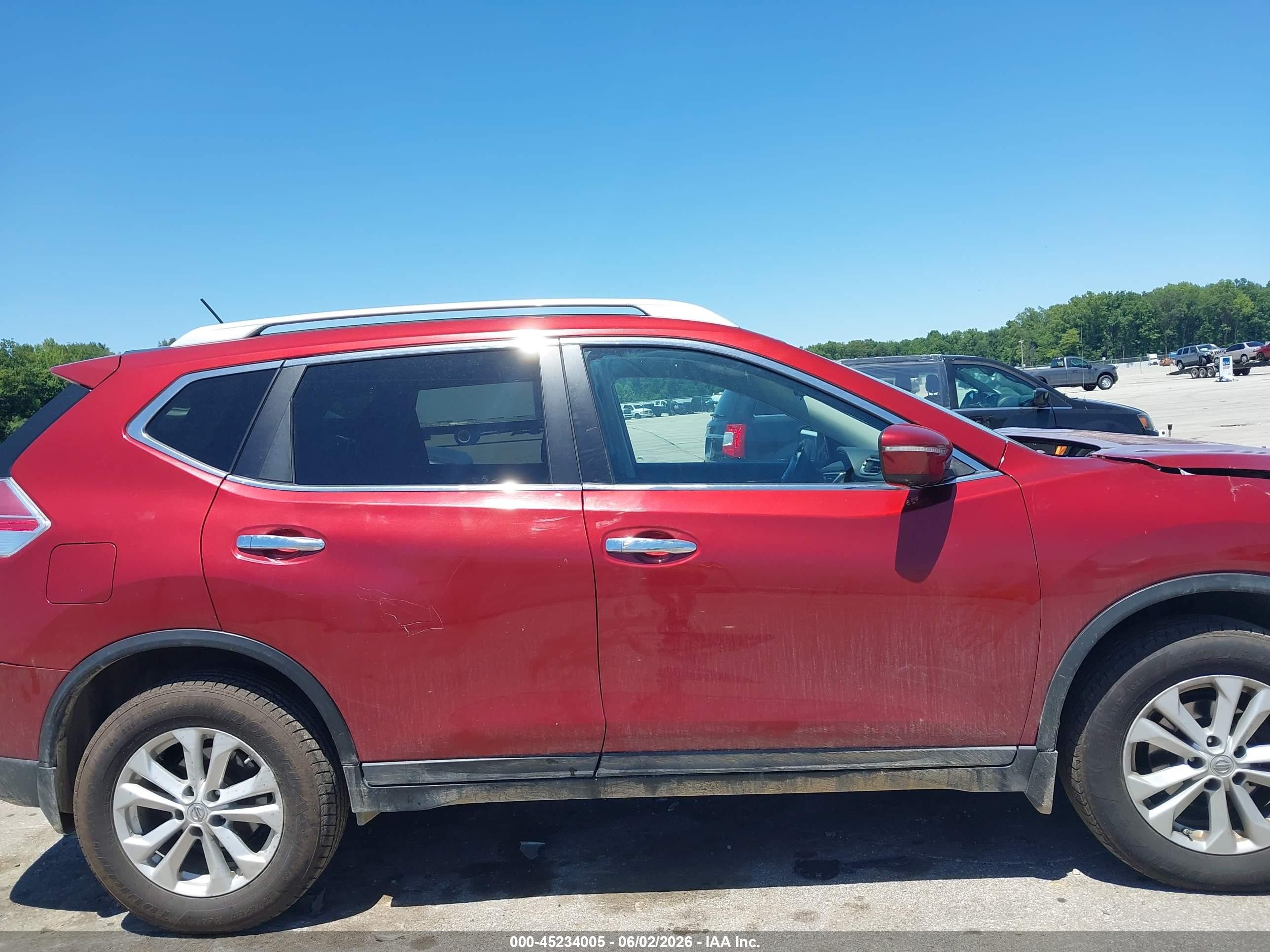 2015 Nissan Rogue Sv Red vin: 5N1AT2MVXFC770495