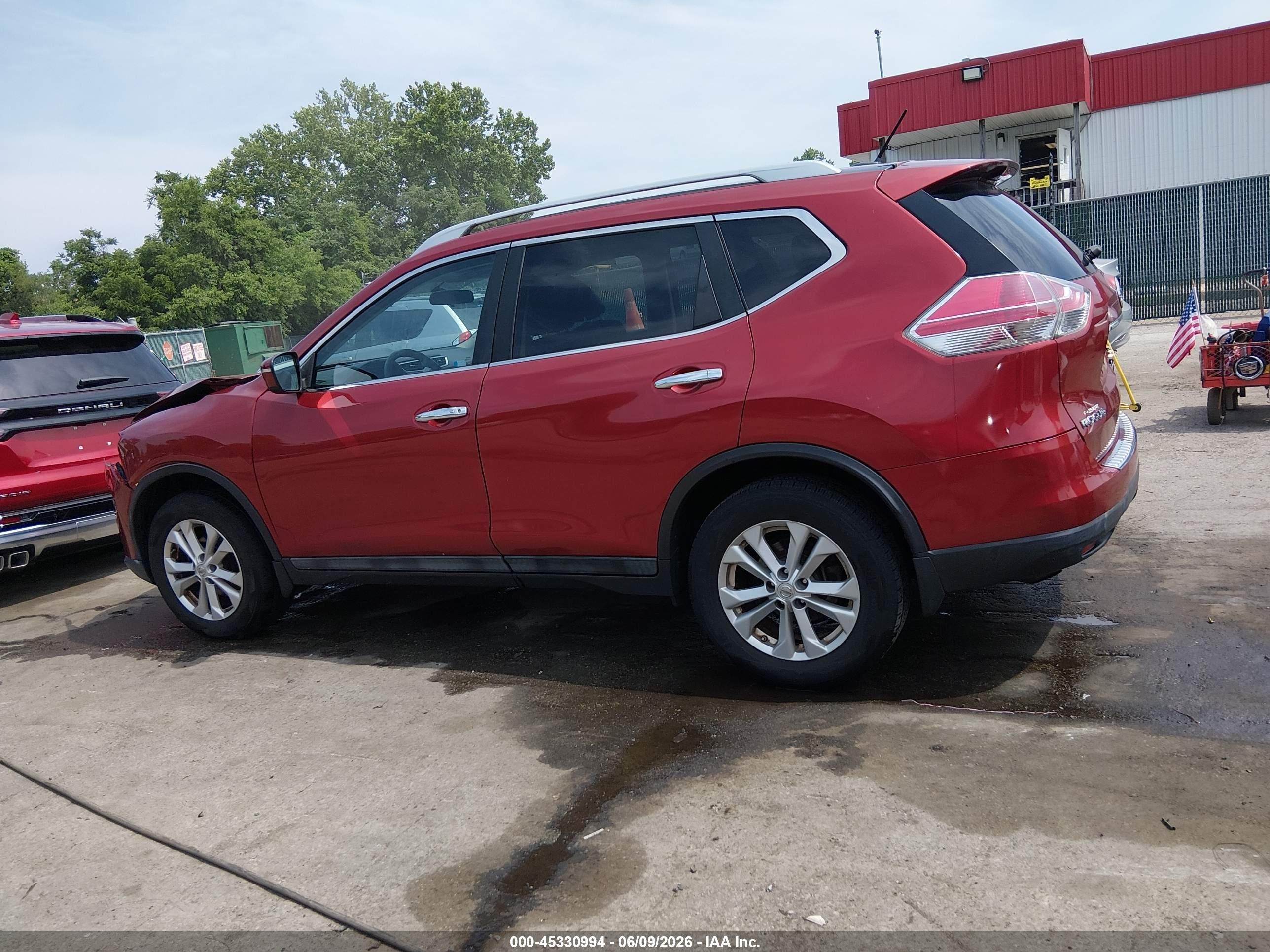 2015 Nissan Rogue Sv Red vin: 5N1AT2MVXFC783151