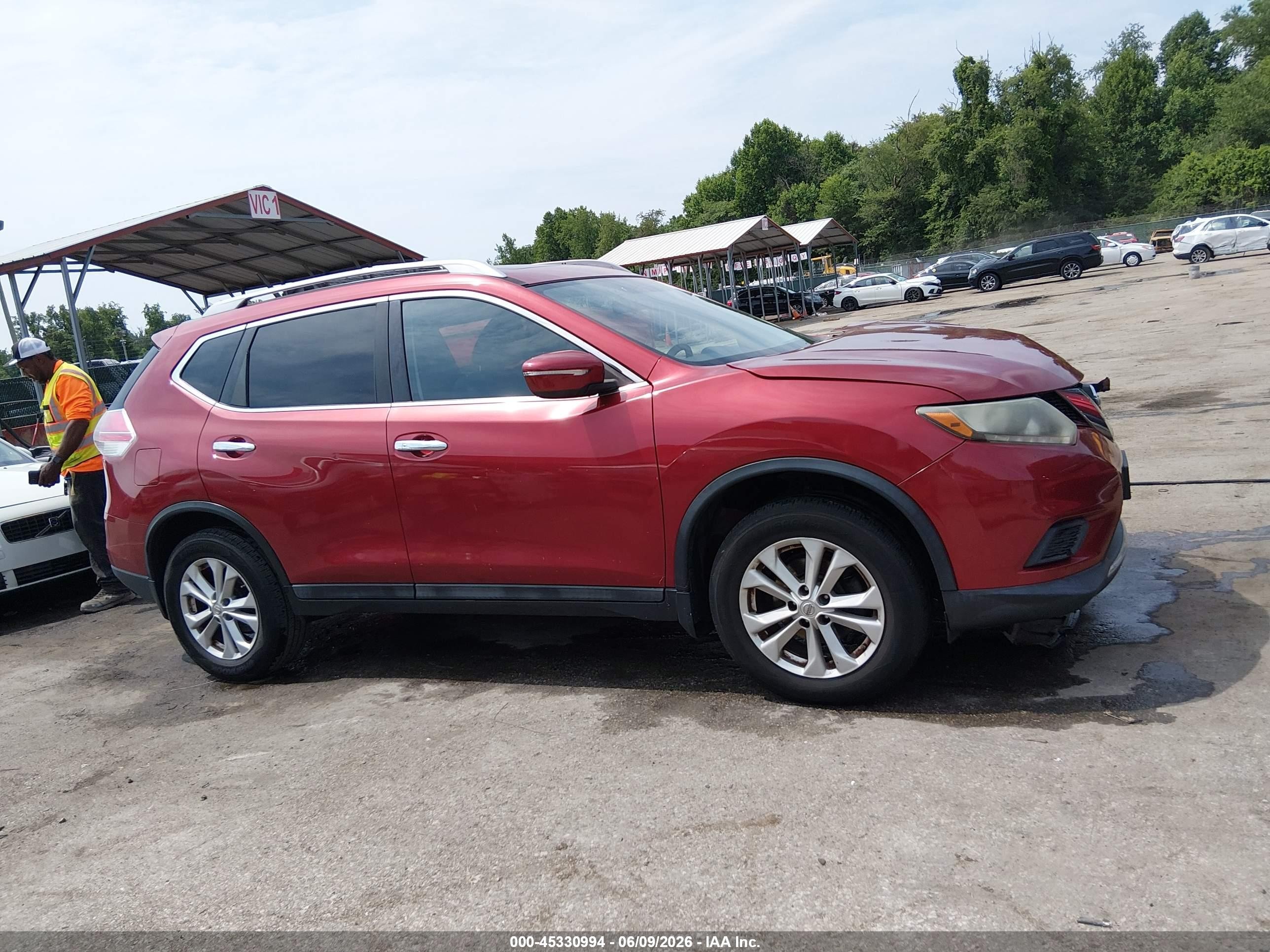 2015 Nissan Rogue Sv Red vin: 5N1AT2MVXFC783151