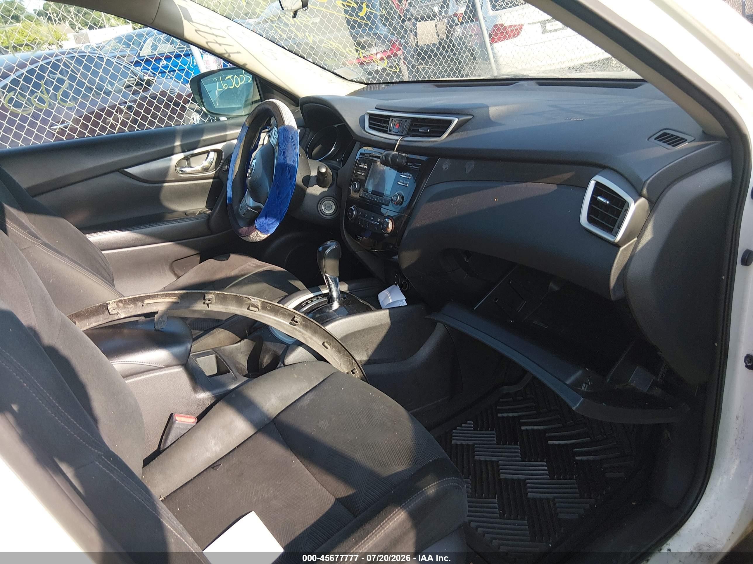 2015 Nissan Rogue S White vin: 5N1AT2MVXFC835295