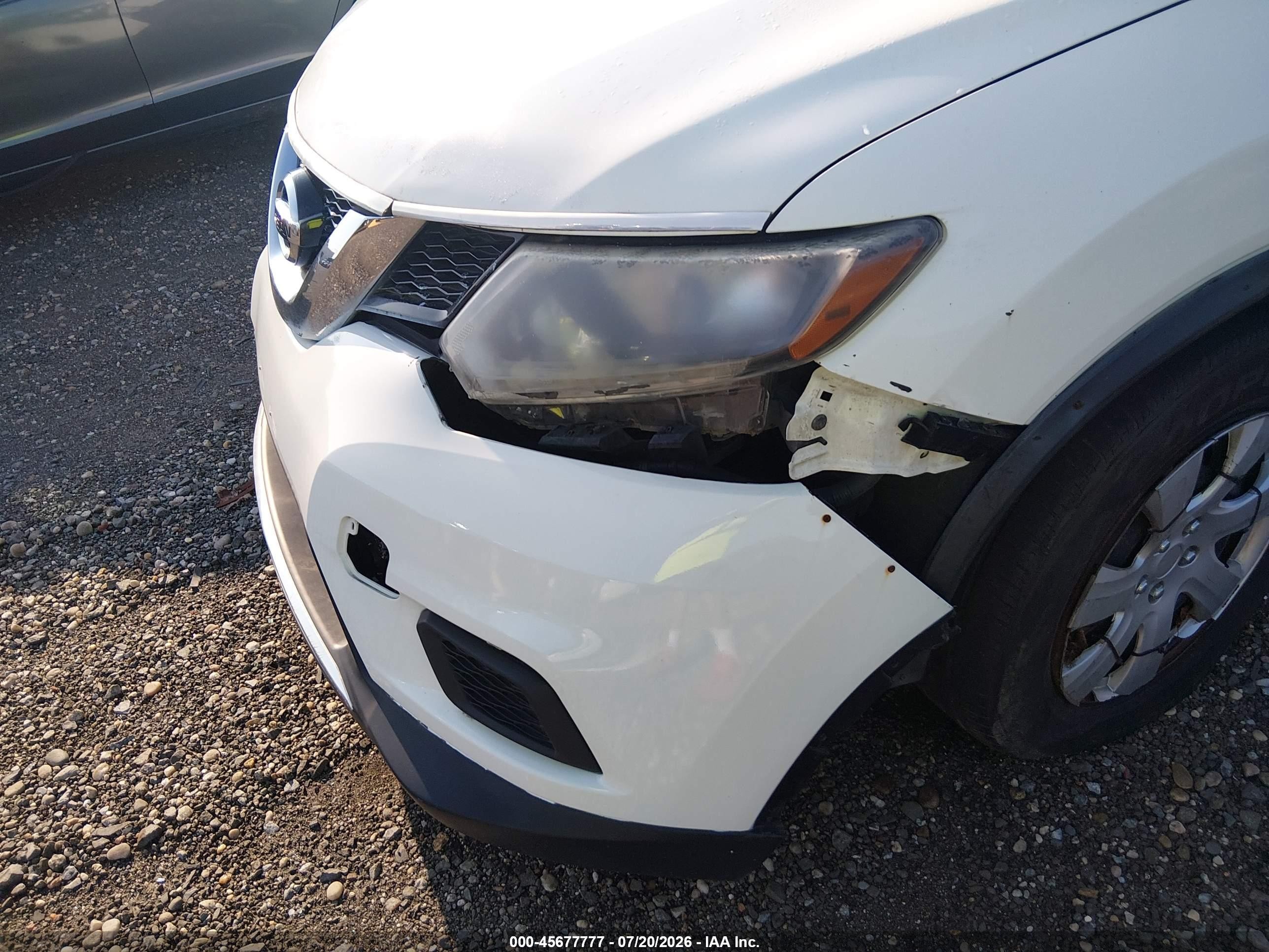 2015 Nissan Rogue S White vin: 5N1AT2MVXFC835295
