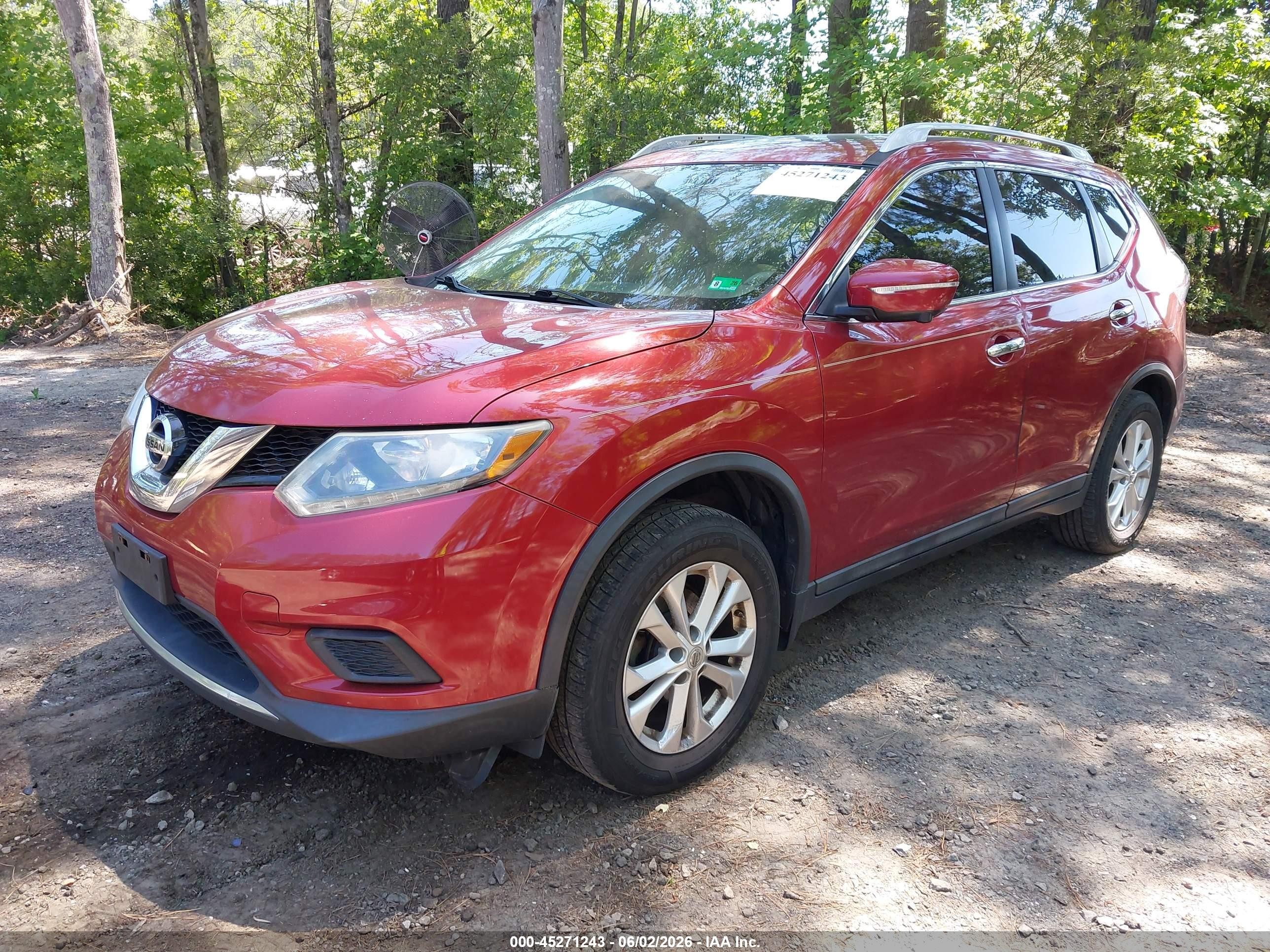 2015 Nissan Rogue Sv Red vin: 5N1AT2MVXFC843512