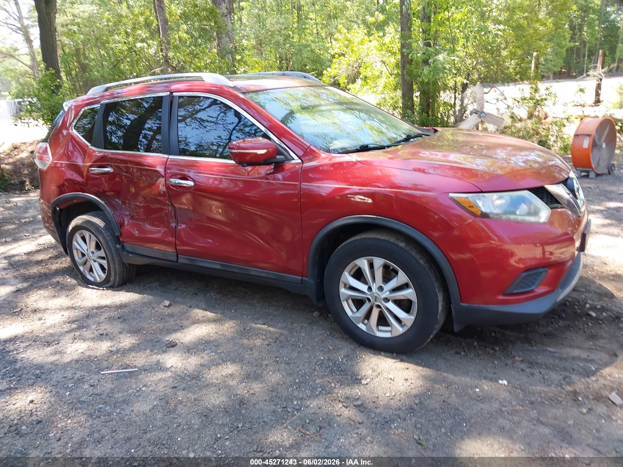 2015 Nissan Rogue Sv Red vin: 5N1AT2MVXFC843512