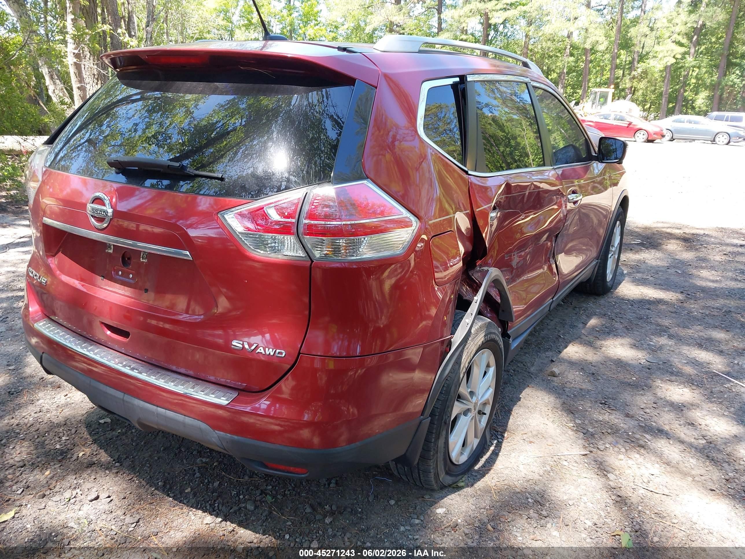 2015 Nissan Rogue Sv Red vin: 5N1AT2MVXFC843512