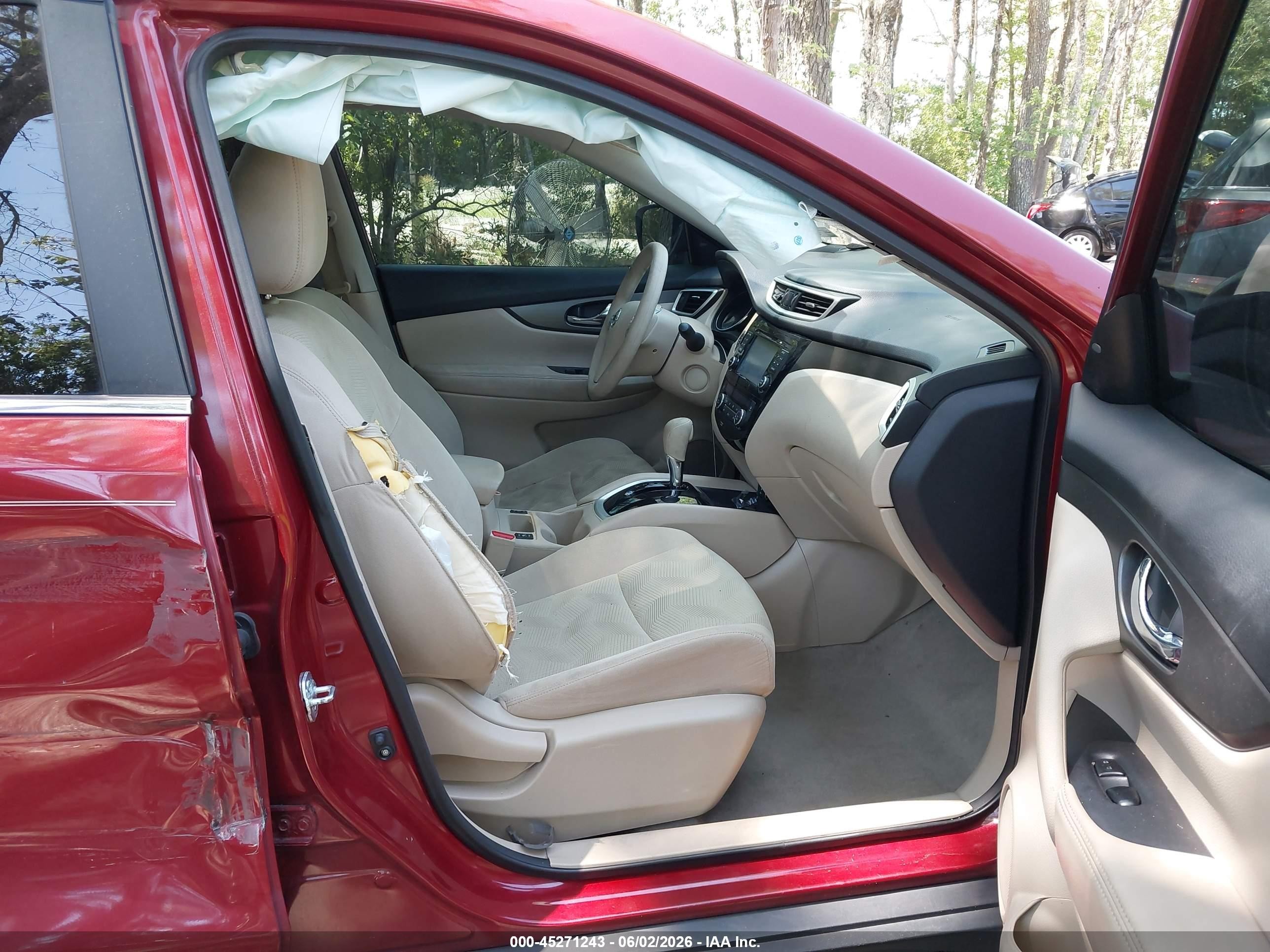 2015 Nissan Rogue Sv Red vin: 5N1AT2MVXFC843512