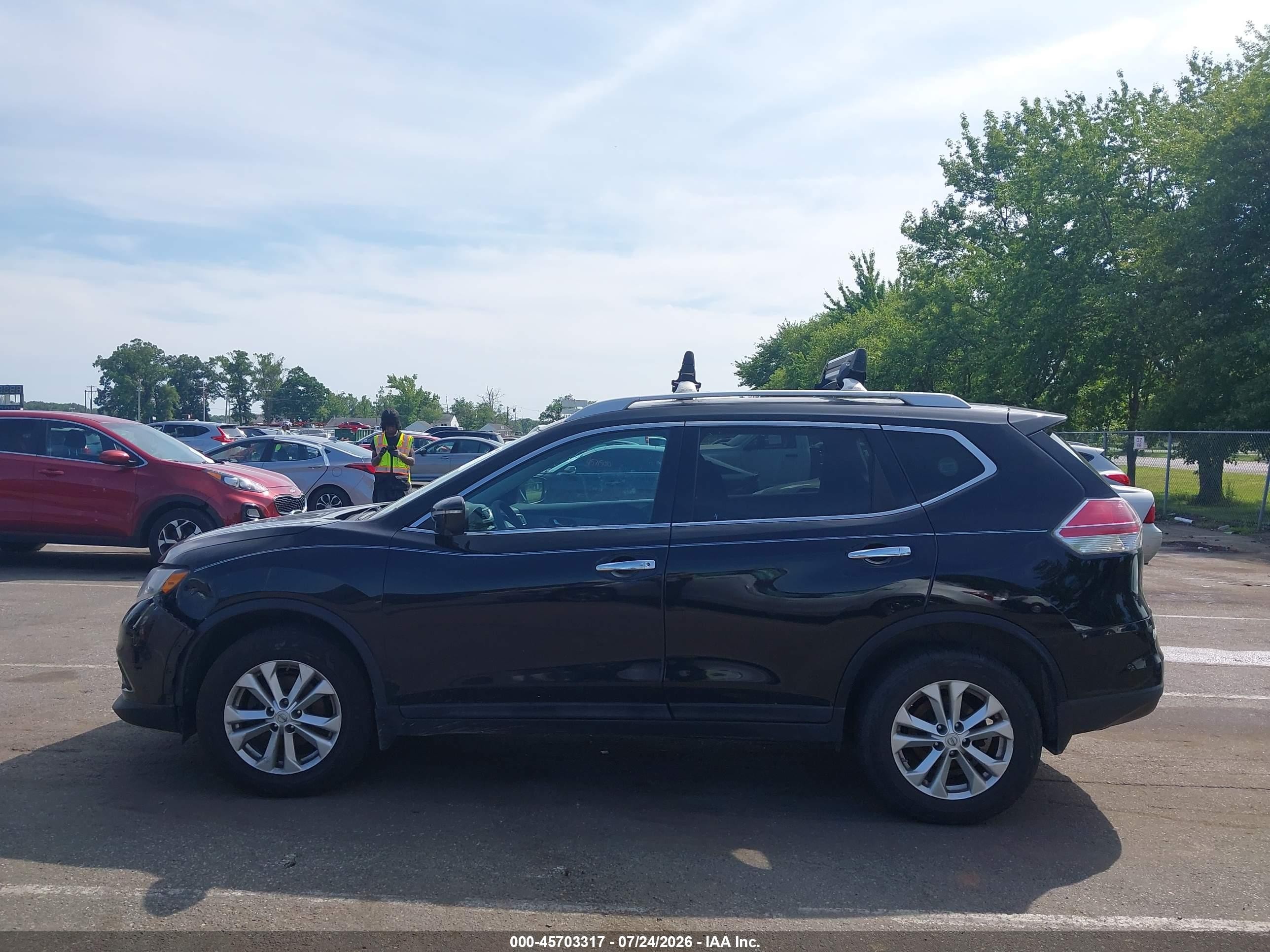 2015 Nissan Rogue Sv Черный vin: 5N1AT2MVXFC854607