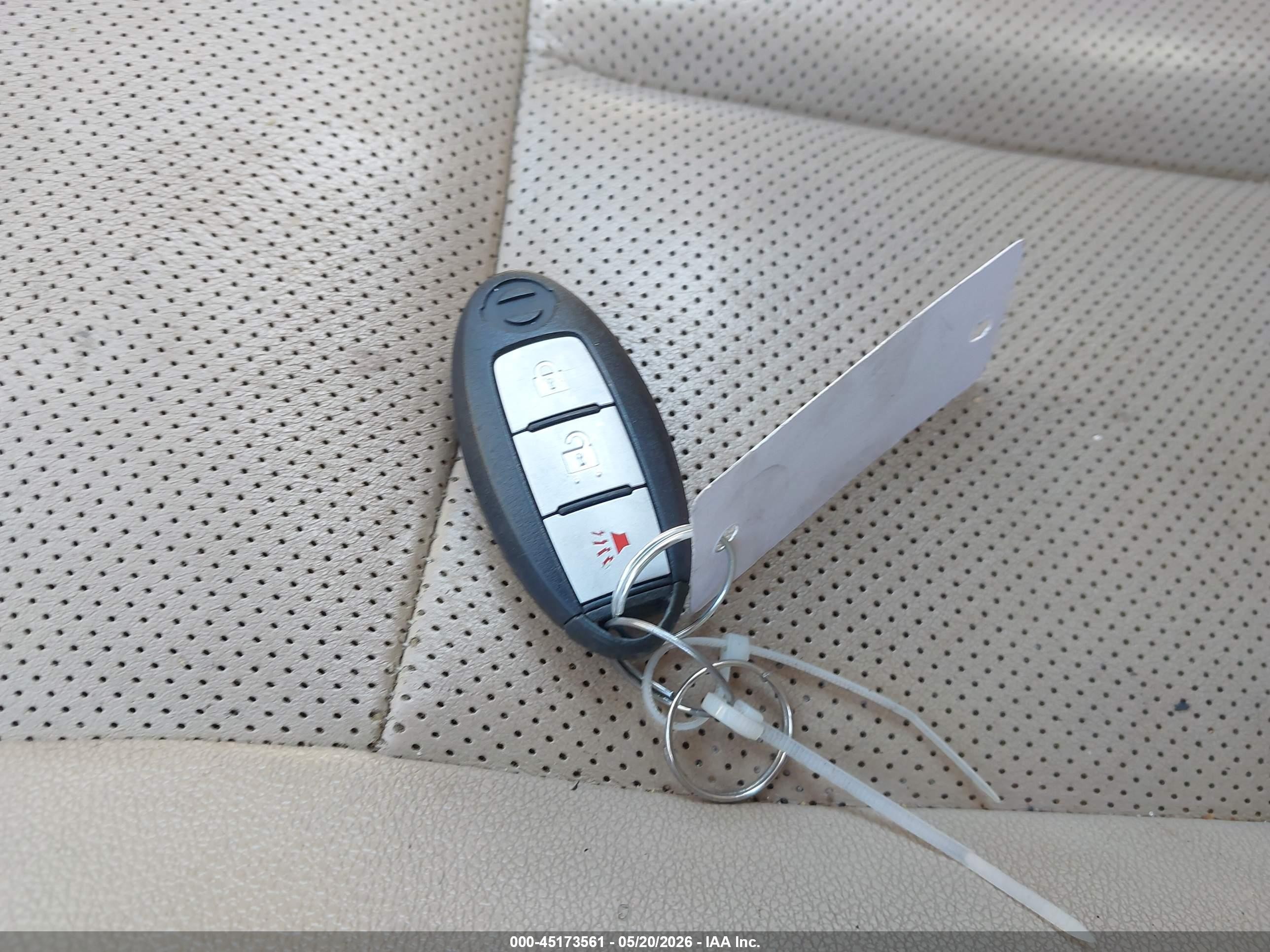 2015 Nissan Rogue Sl Серый vin: 5N1AT2MVXFC886621