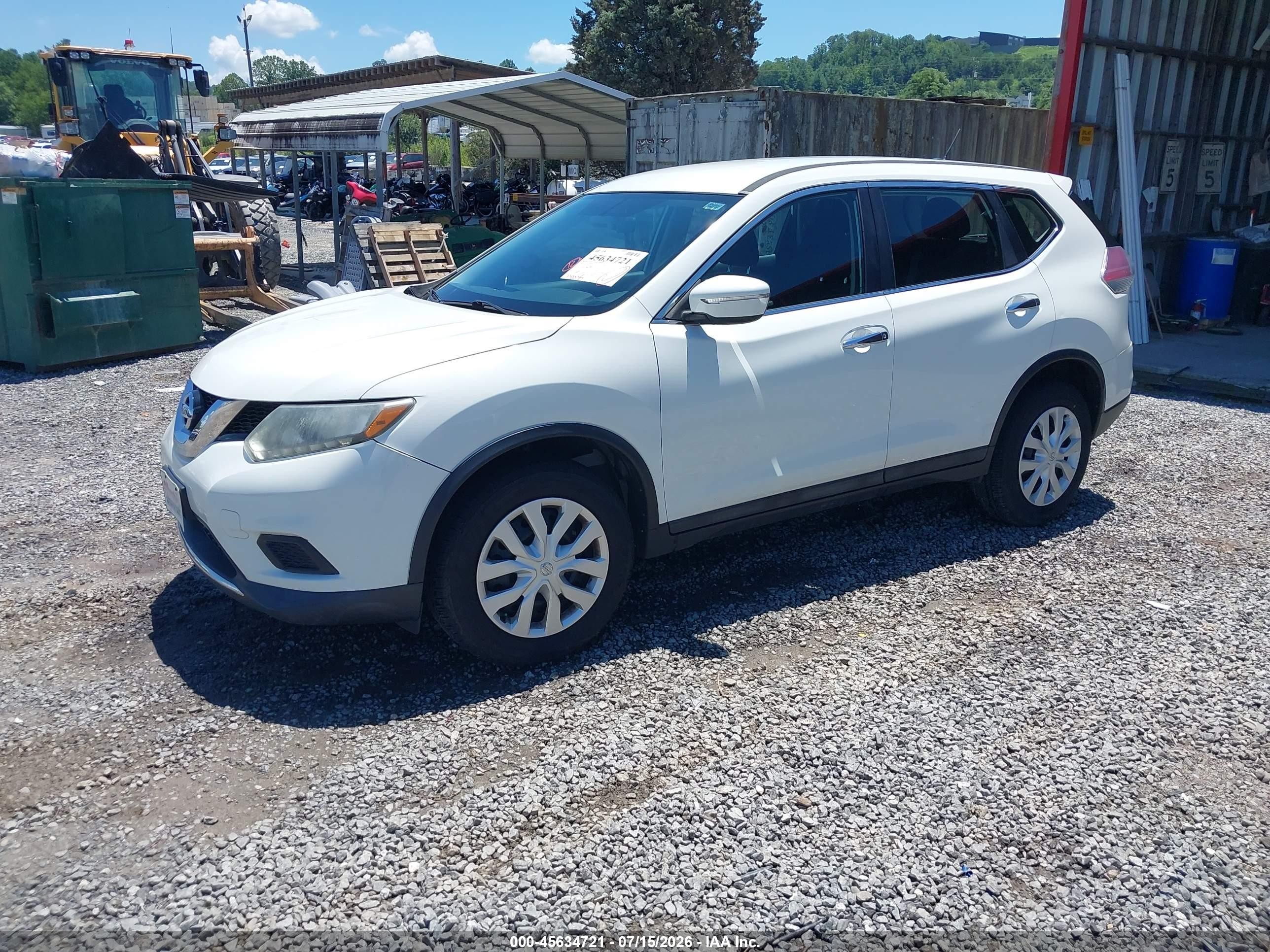 2015 Nissan Rogue S White vin: 5N1AT2MVXFC886960