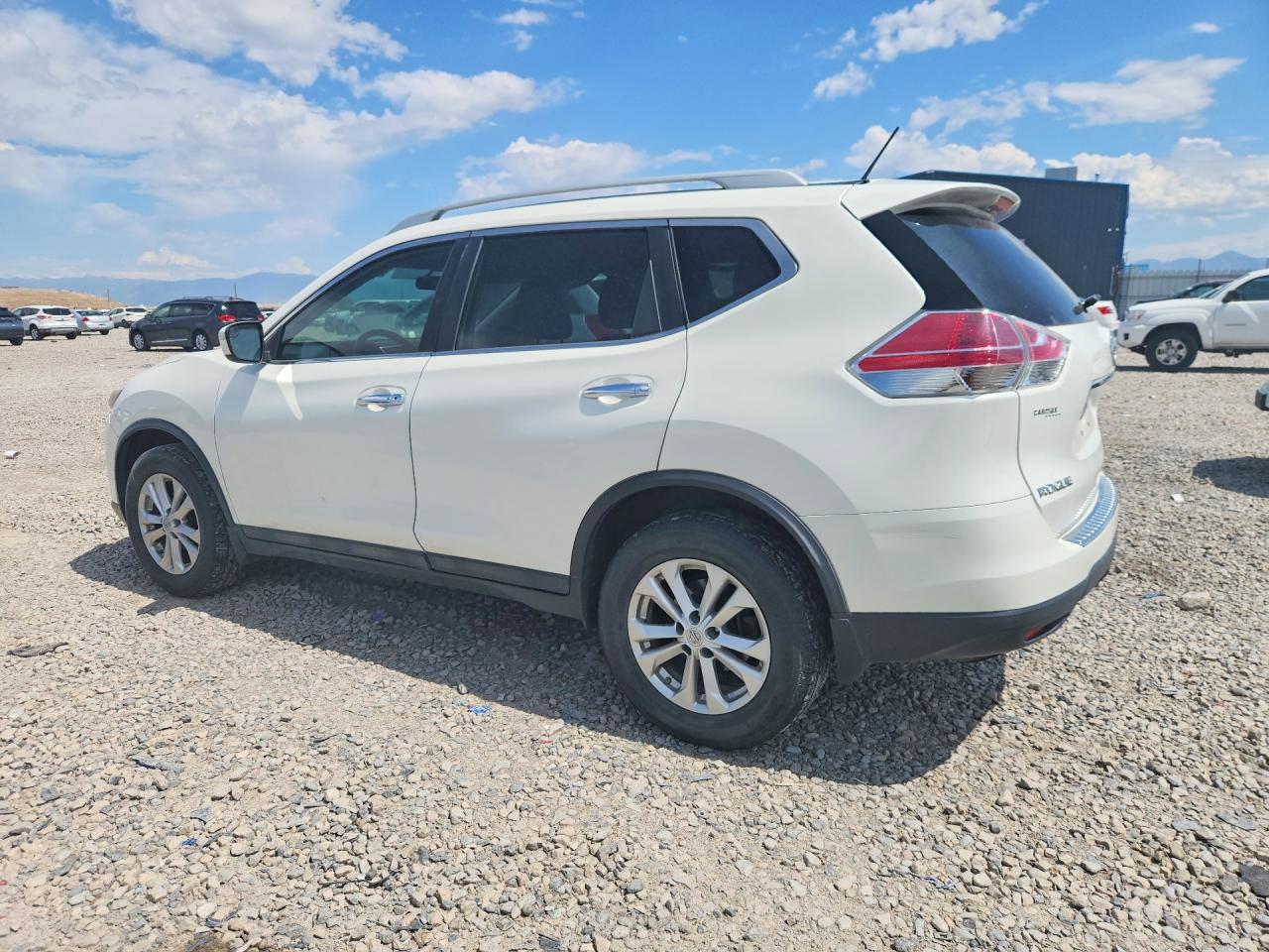 2015 Nissan Rogue Sv White vin: 5N1AT2MVXFC899210