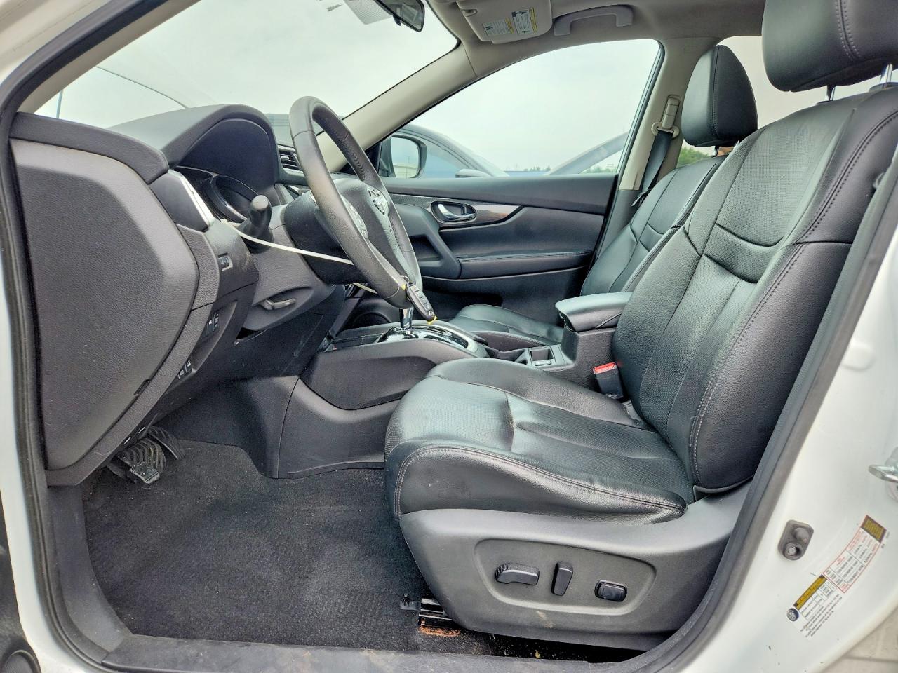 2015 Nissan Rogue White vin: 5N1AT2MVXFC908780
