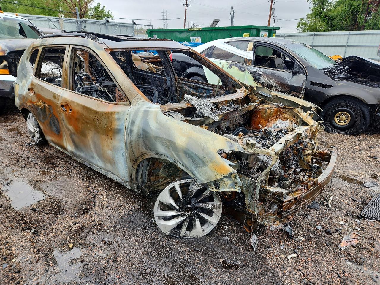 2015 Nissan Rogue Sl Burn vin: 5N1AT2MVXFC917205