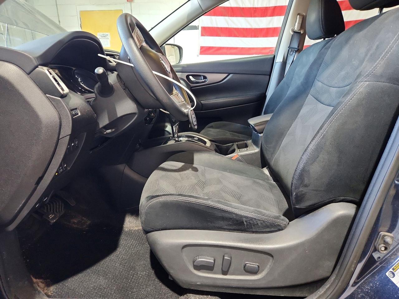 2016 Nissan Rogue Sv Blue vin: 5N1AT2MVXGC799951