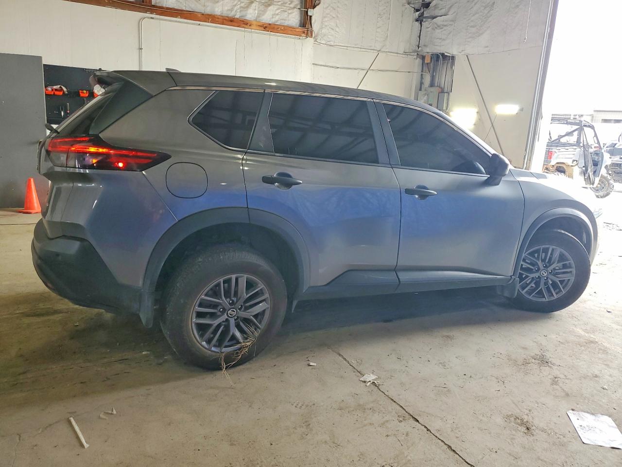 2021 Nissan Rogue S Gray vin: 5N1AT3AB7MC841150