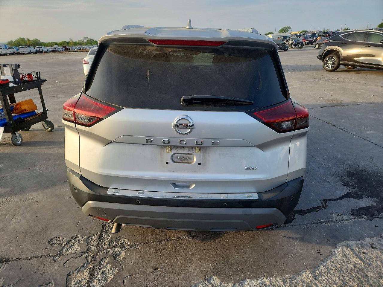 2021 Nissan Rogue Sv Silver vin: 5N1AT3BA1MC759212