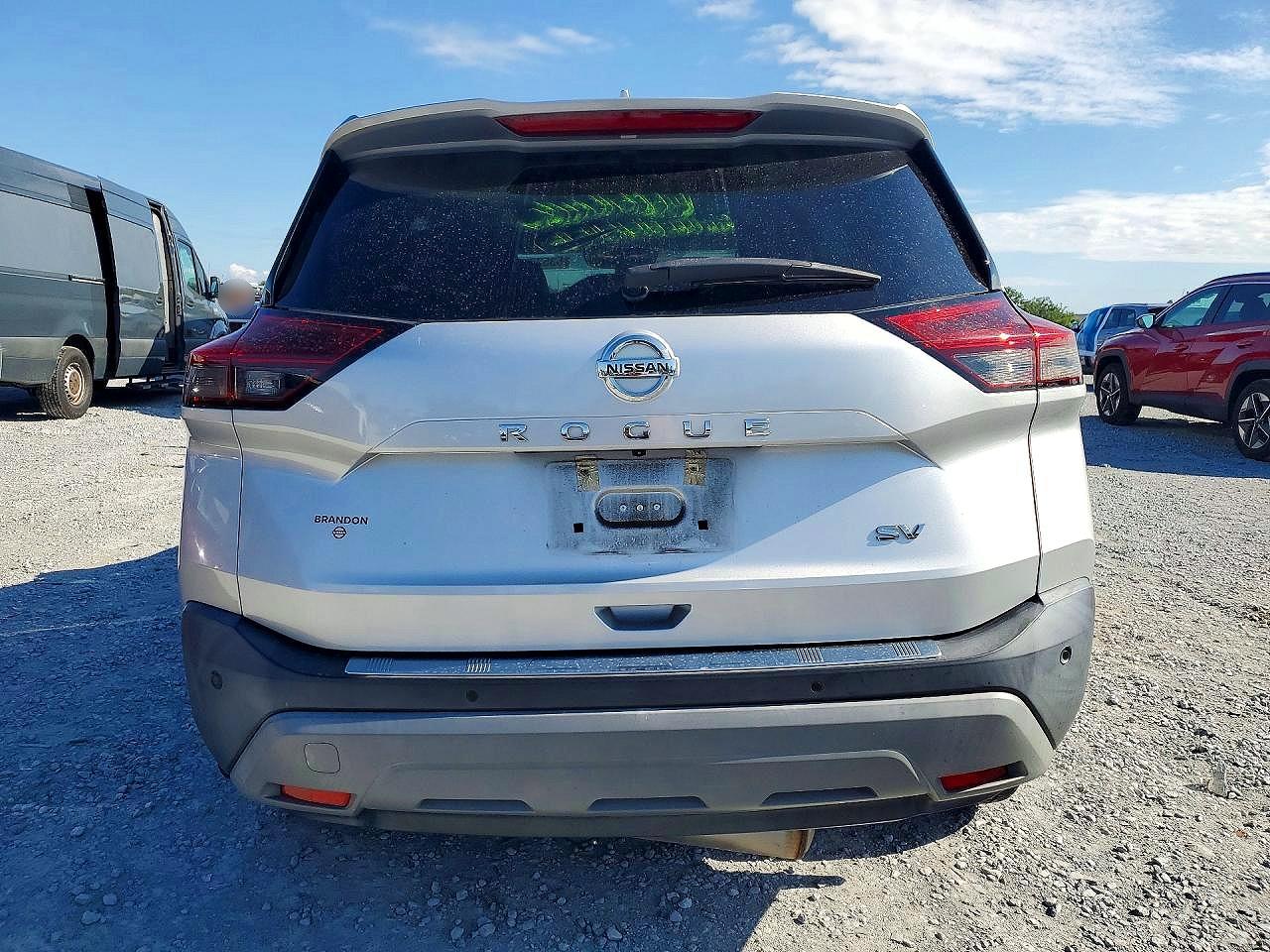 2021 Nissan Rogue Sv Серебряный vin: 5N1AT3BA3MC779672