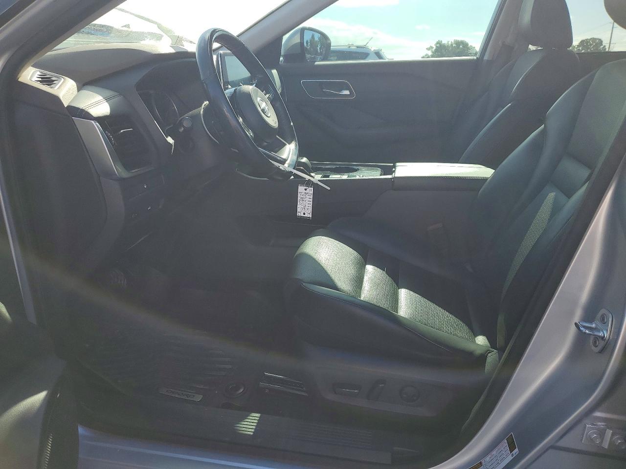 2021 Nissan Rogue Sv Серебряный vin: 5N1AT3BA3MC779672