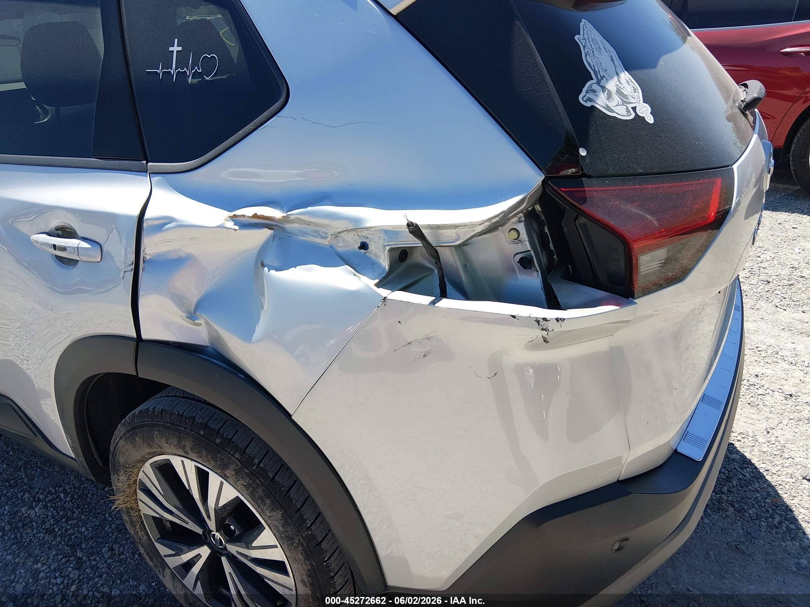 2021 Nissan Rogue Sv Fwd Серебряный vin: 5N1AT3BA5MC701670