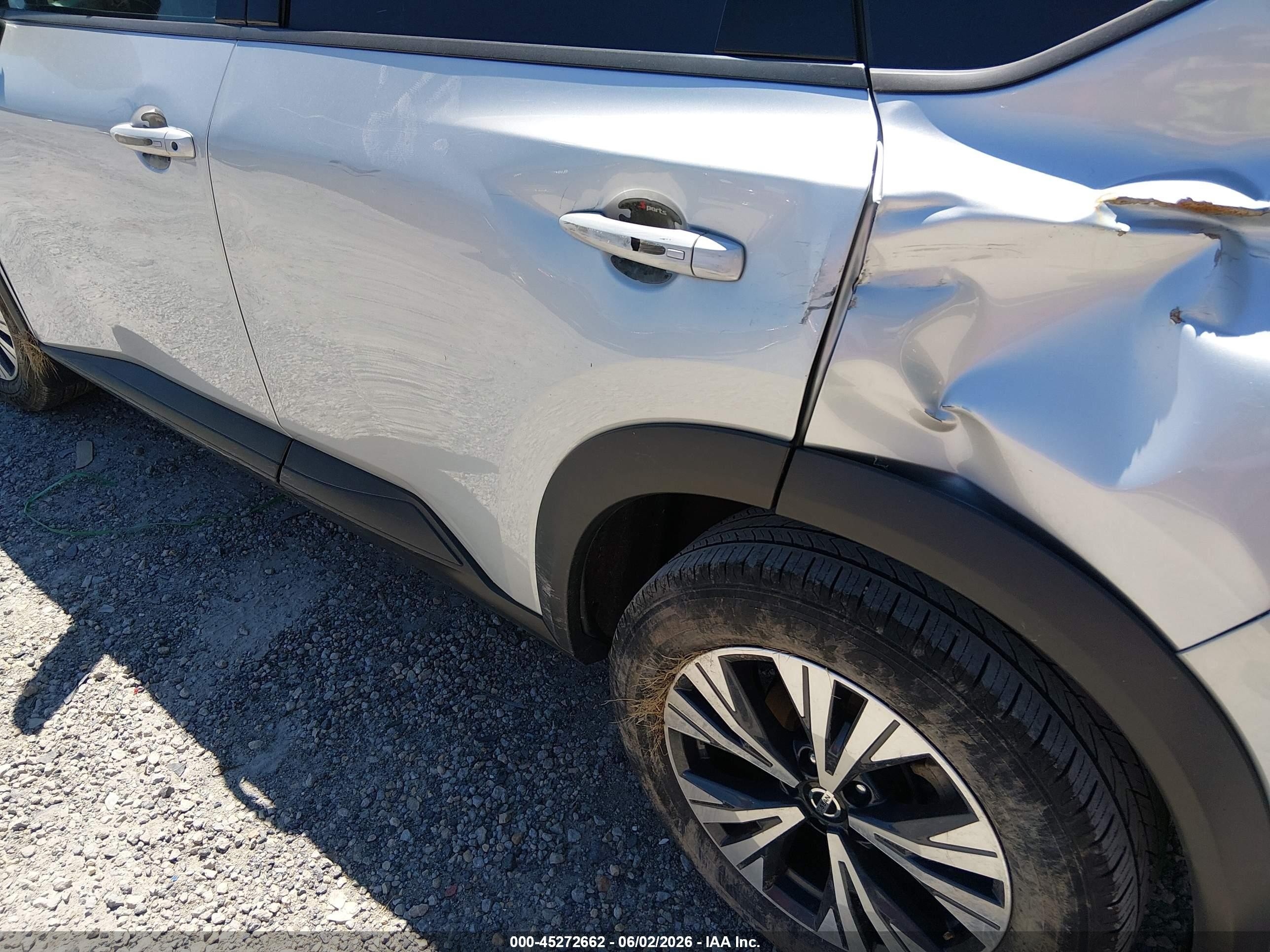 2021 Nissan Rogue Sv Fwd Серебряный vin: 5N1AT3BA5MC701670