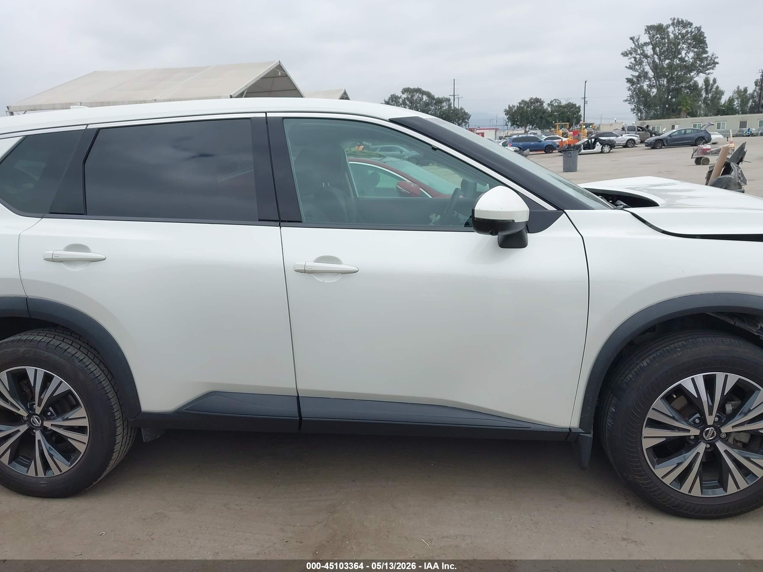 2021 Nissan Rogue Sv Fwd Белый vin: 5N1AT3BA6MC817251
