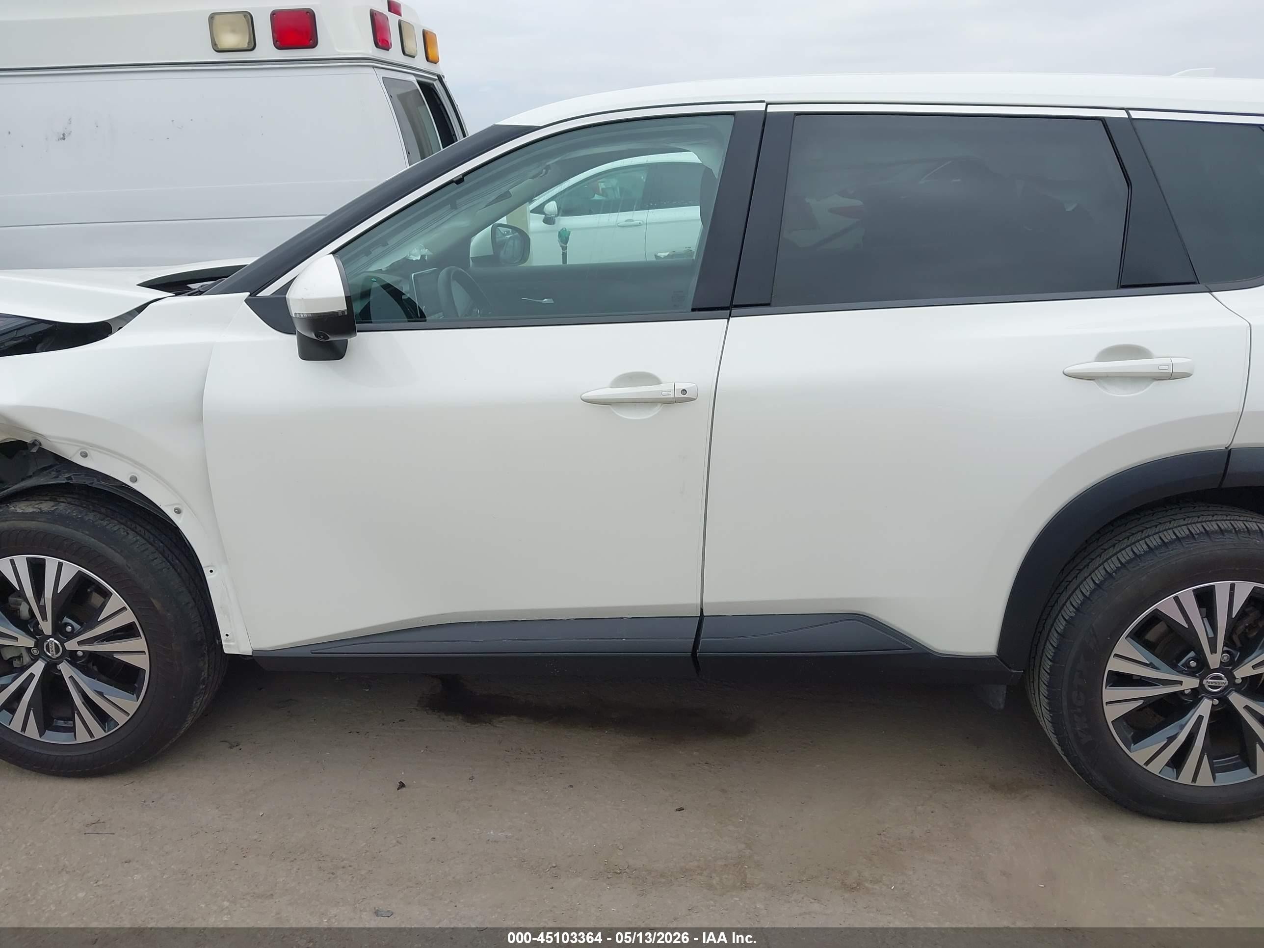 2021 Nissan Rogue Sv Fwd Белый vin: 5N1AT3BA6MC817251
