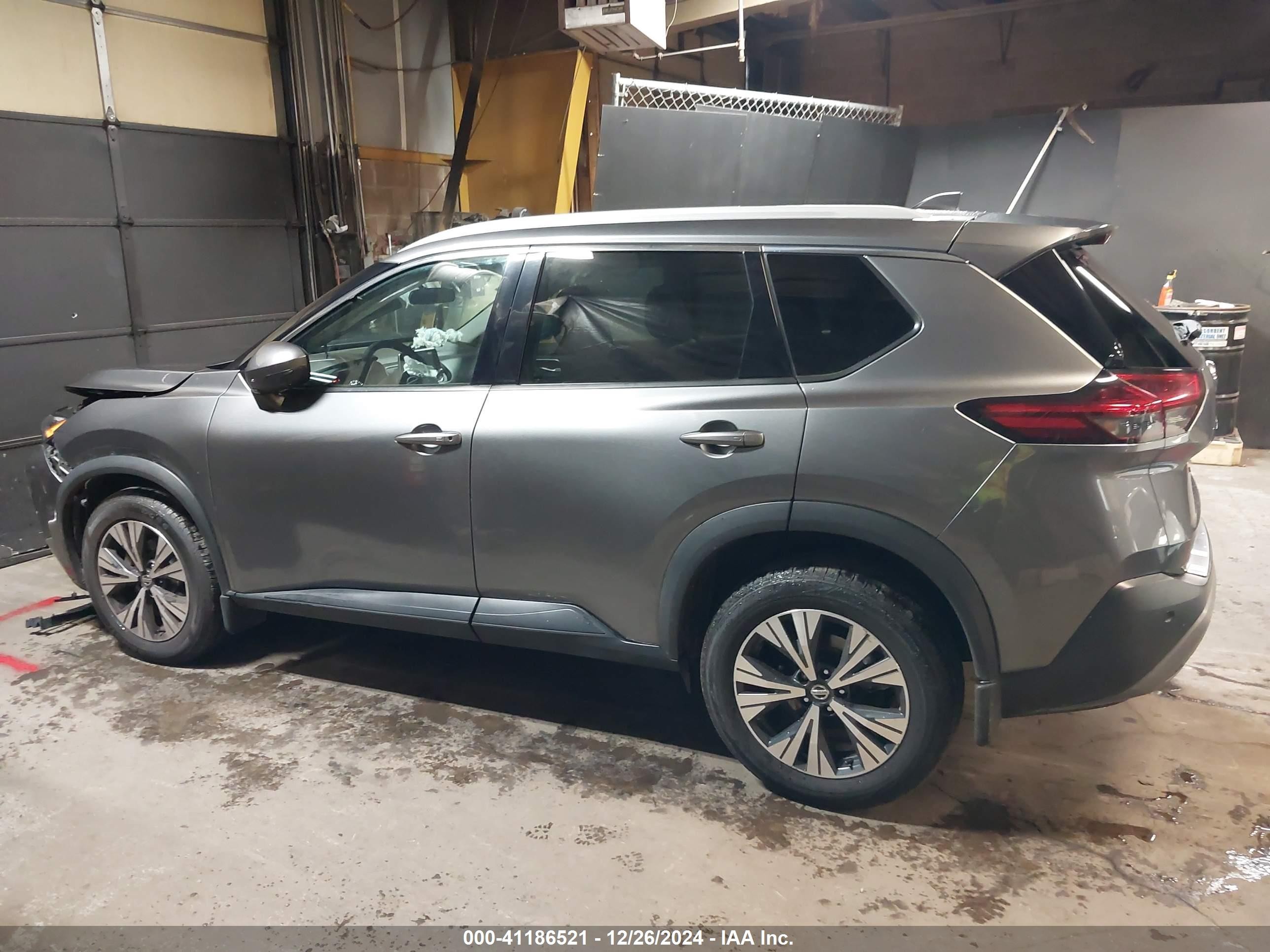 2021 Nissan Rogue Sv Intelligent Awd Серый vin: 5N1AT3BB1MC728051