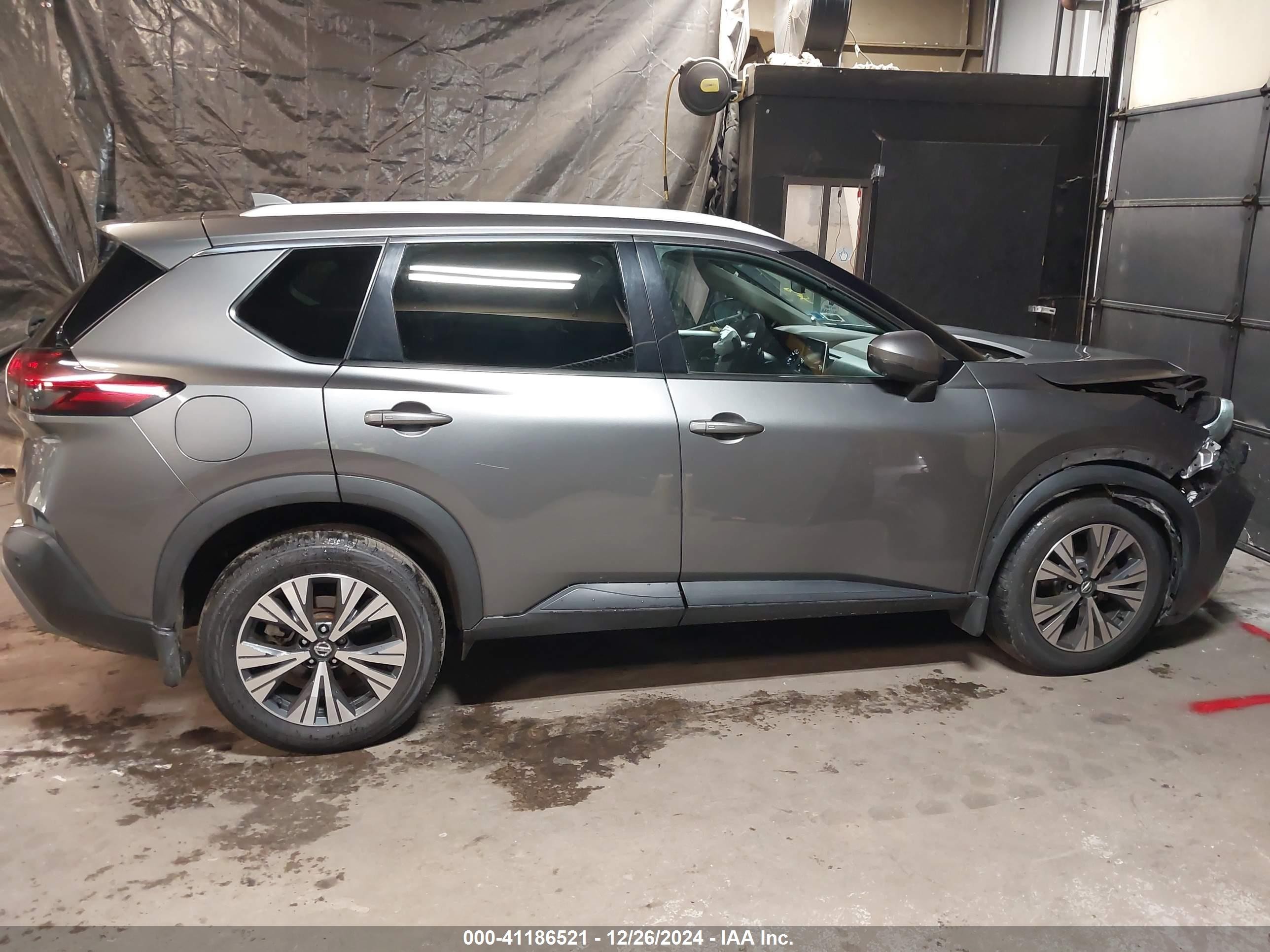 2021 Nissan Rogue Sv Intelligent Awd Серый vin: 5N1AT3BB1MC728051
