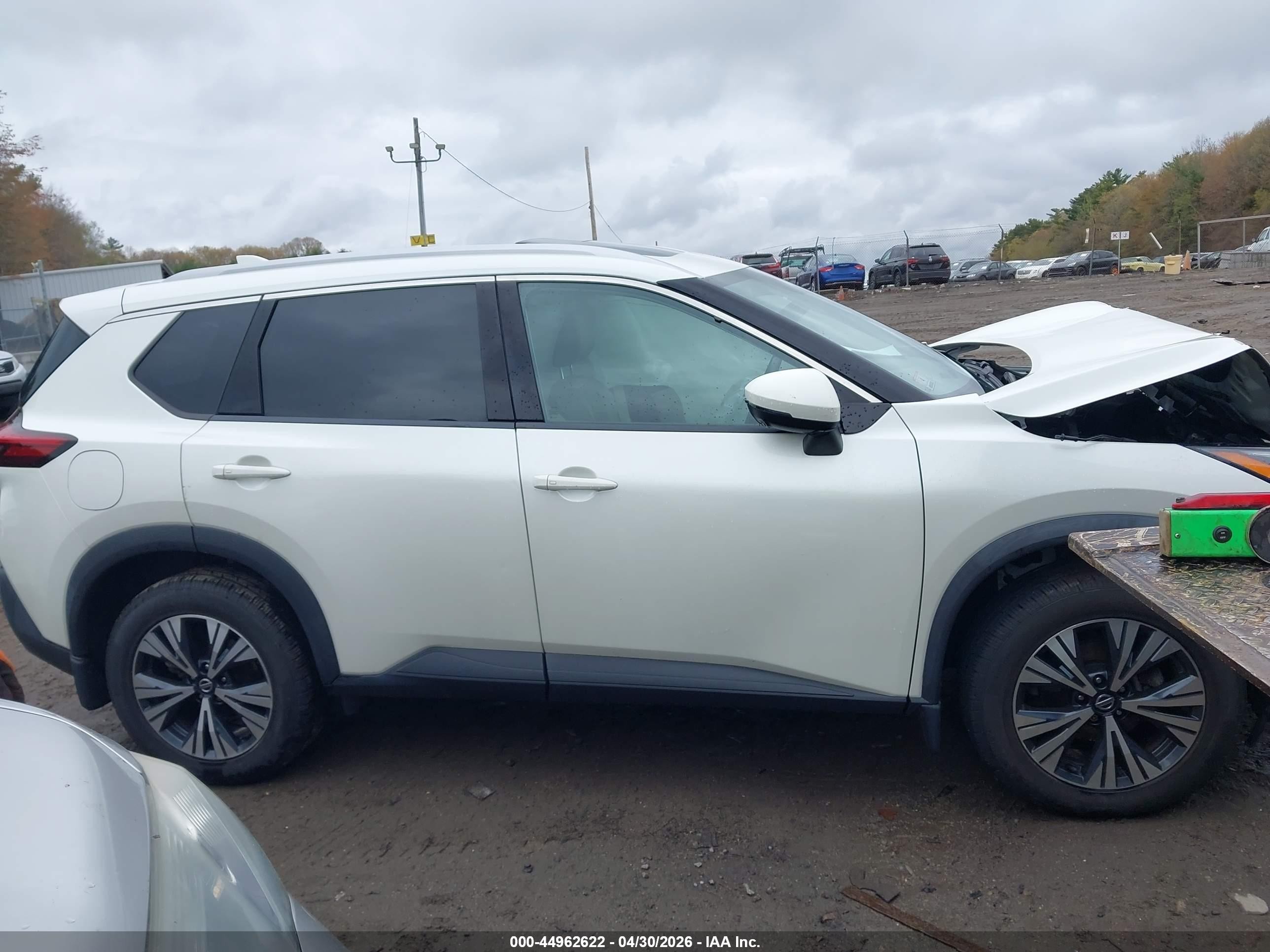 2021 Nissan Rogue Sv Intelligent Awd White vin: 5N1AT3BB4MC733504